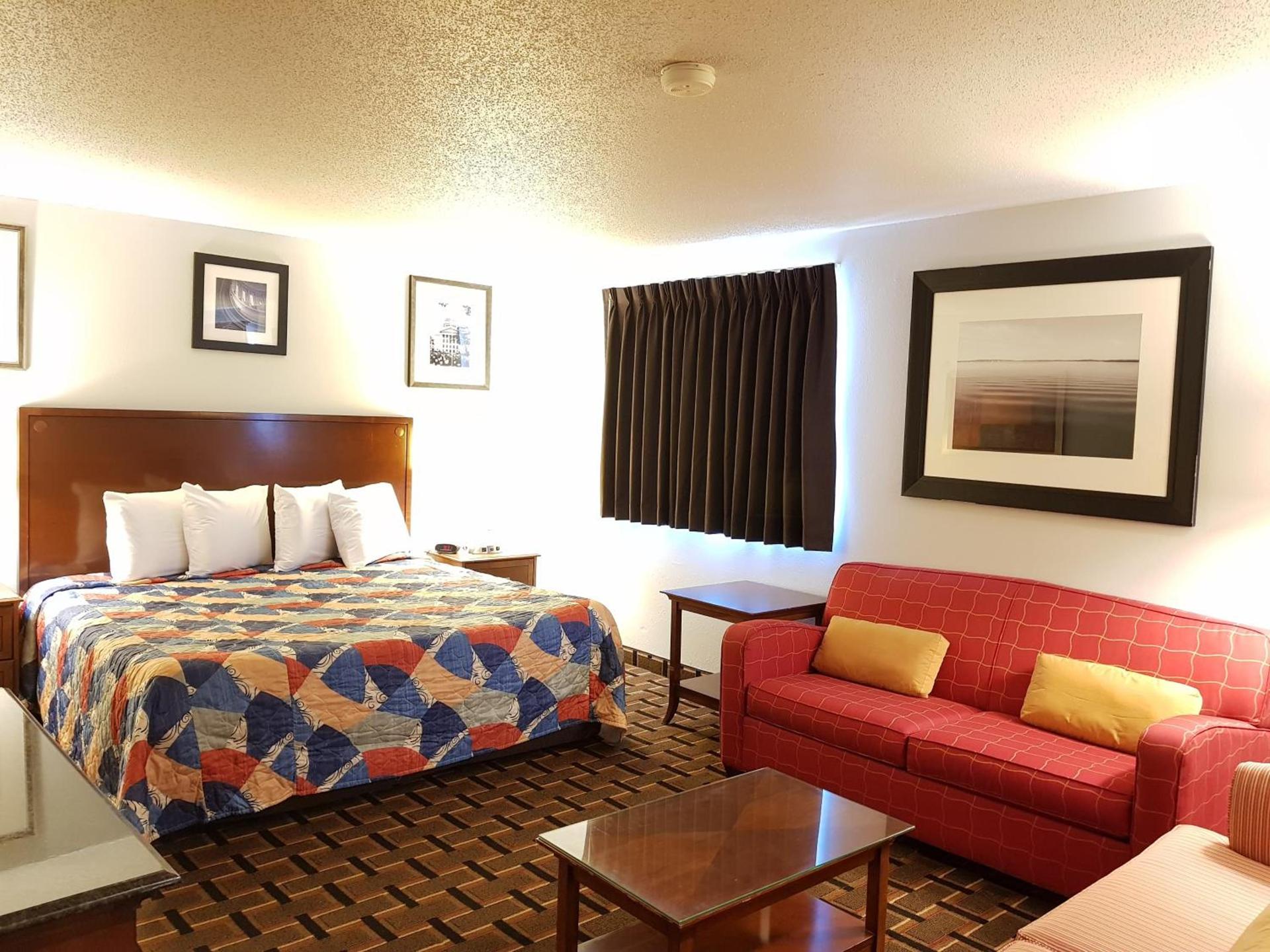 Le Mars Inn and Suites photo 21