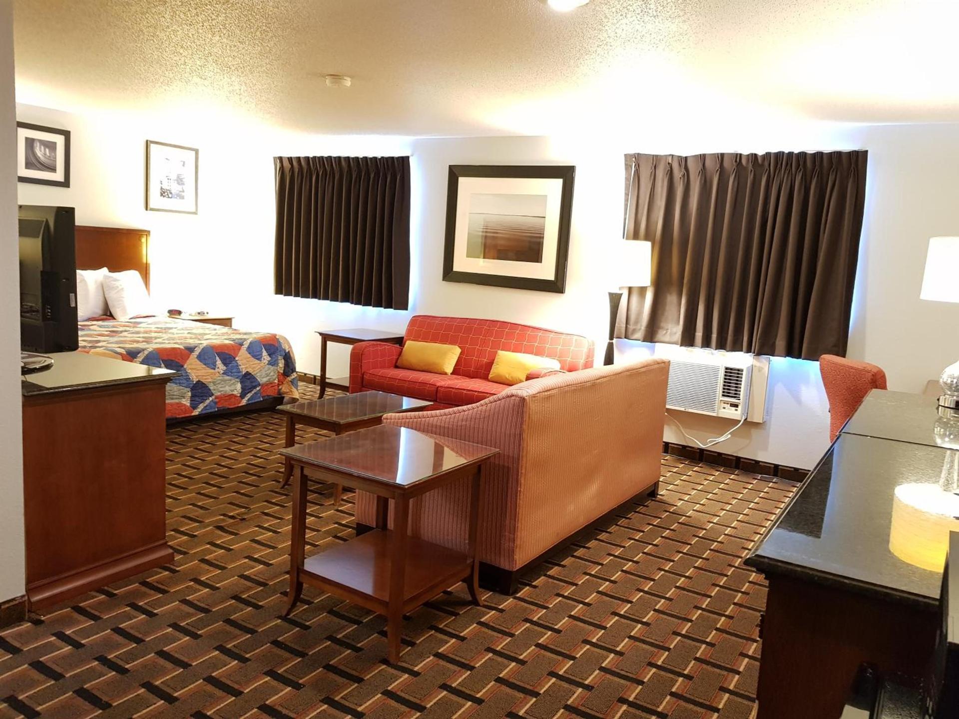 Le Mars Inn and Suites photo 19