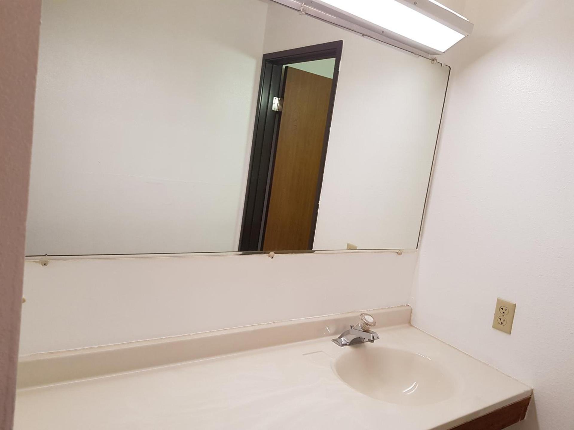 Le Mars Inn and Suites photo 18