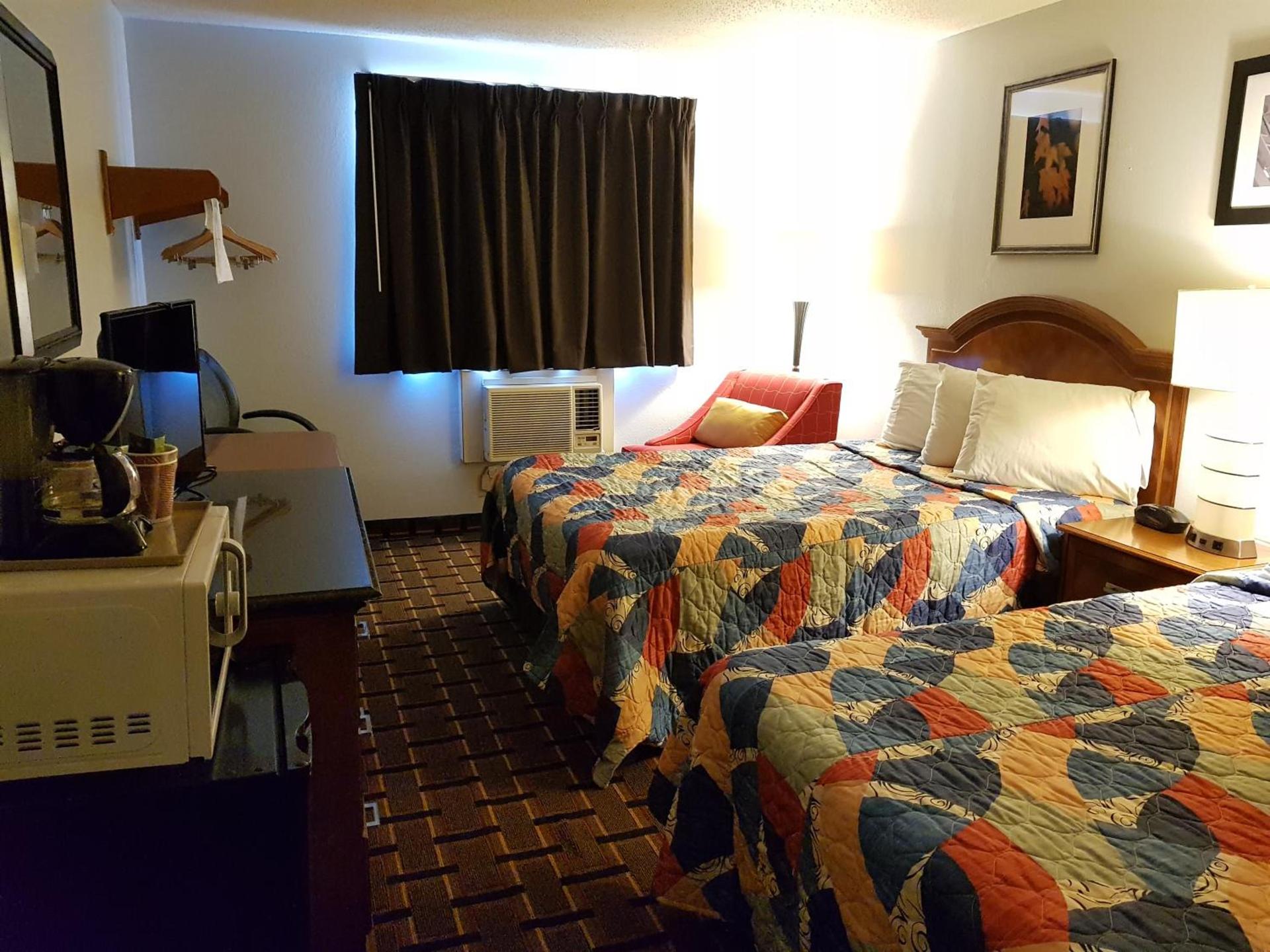 Le Mars Inn and Suites photo 14