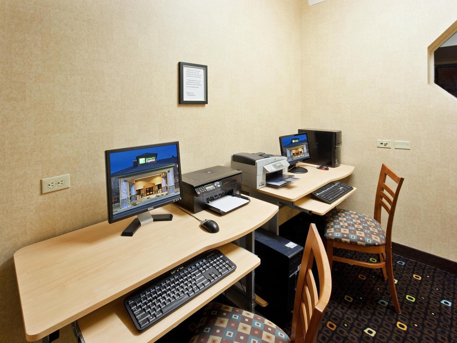 Holiday Inn Express Fallon by IHG photo 8