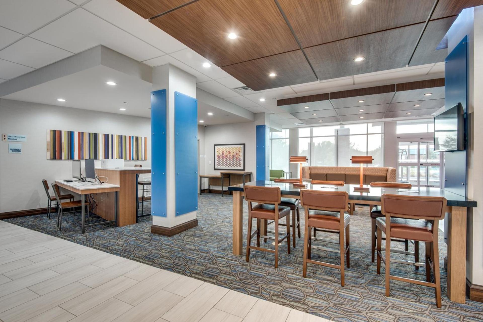 Holiday Inn Express & Suites Dallas North - Addison by IHG photo 23