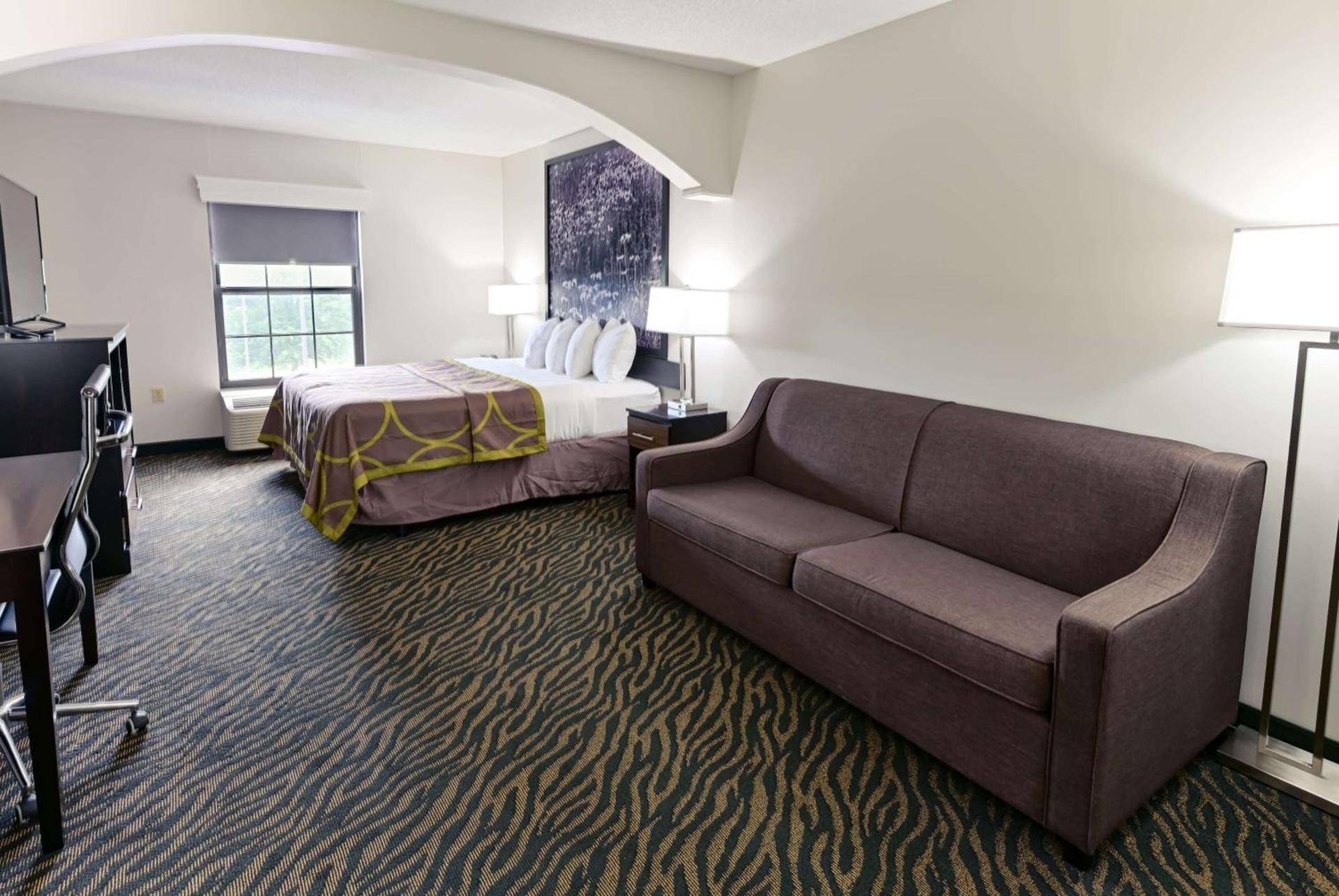 Super 8 by Wyndham High Point/Greensboro photo 3