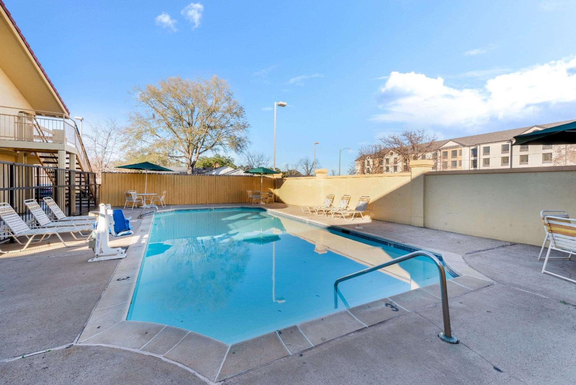 La Quinta Inn by Wyndham Bossier City photo 22