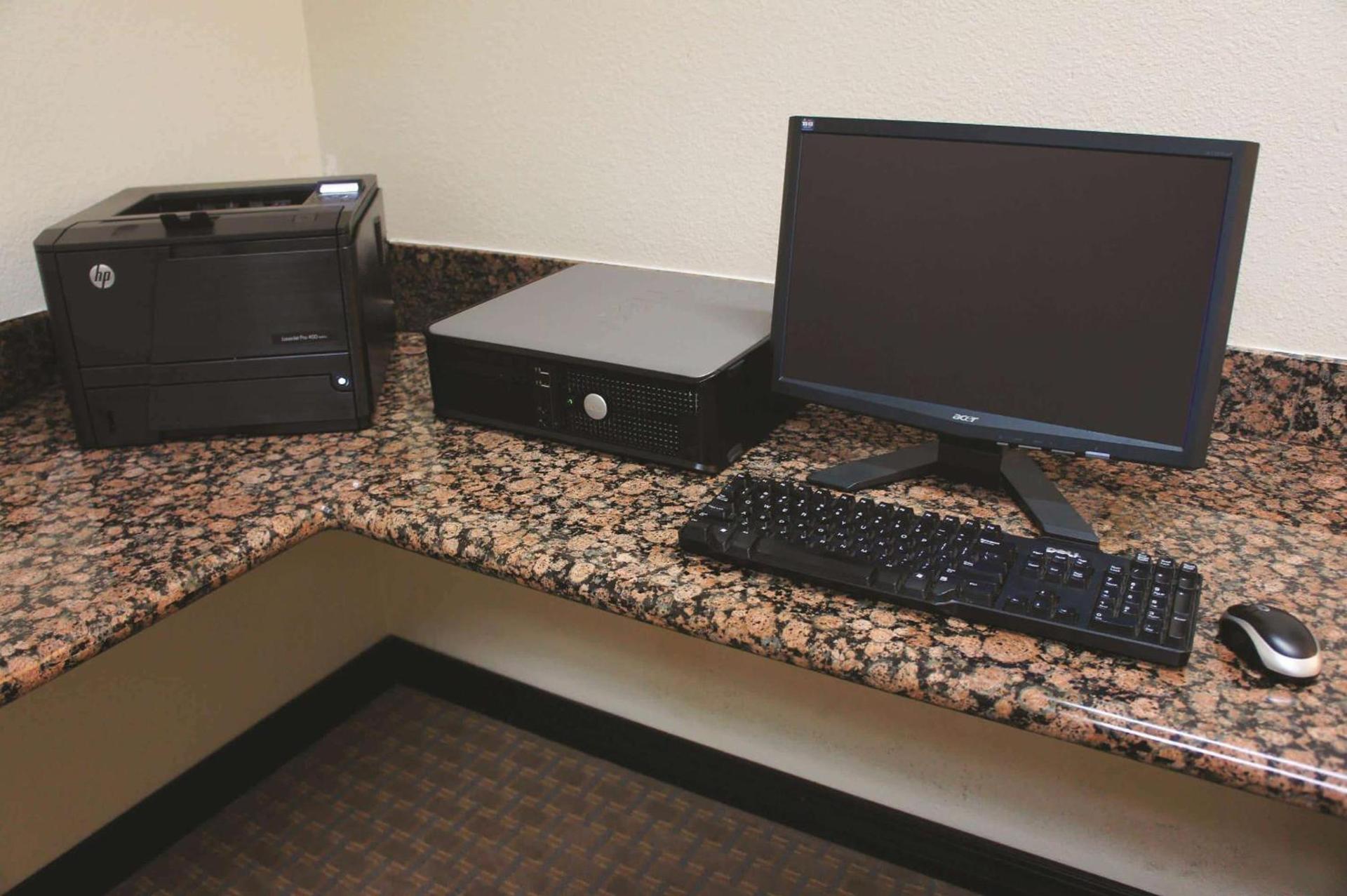 La Quinta by Wyndham Tucumcari photo 15