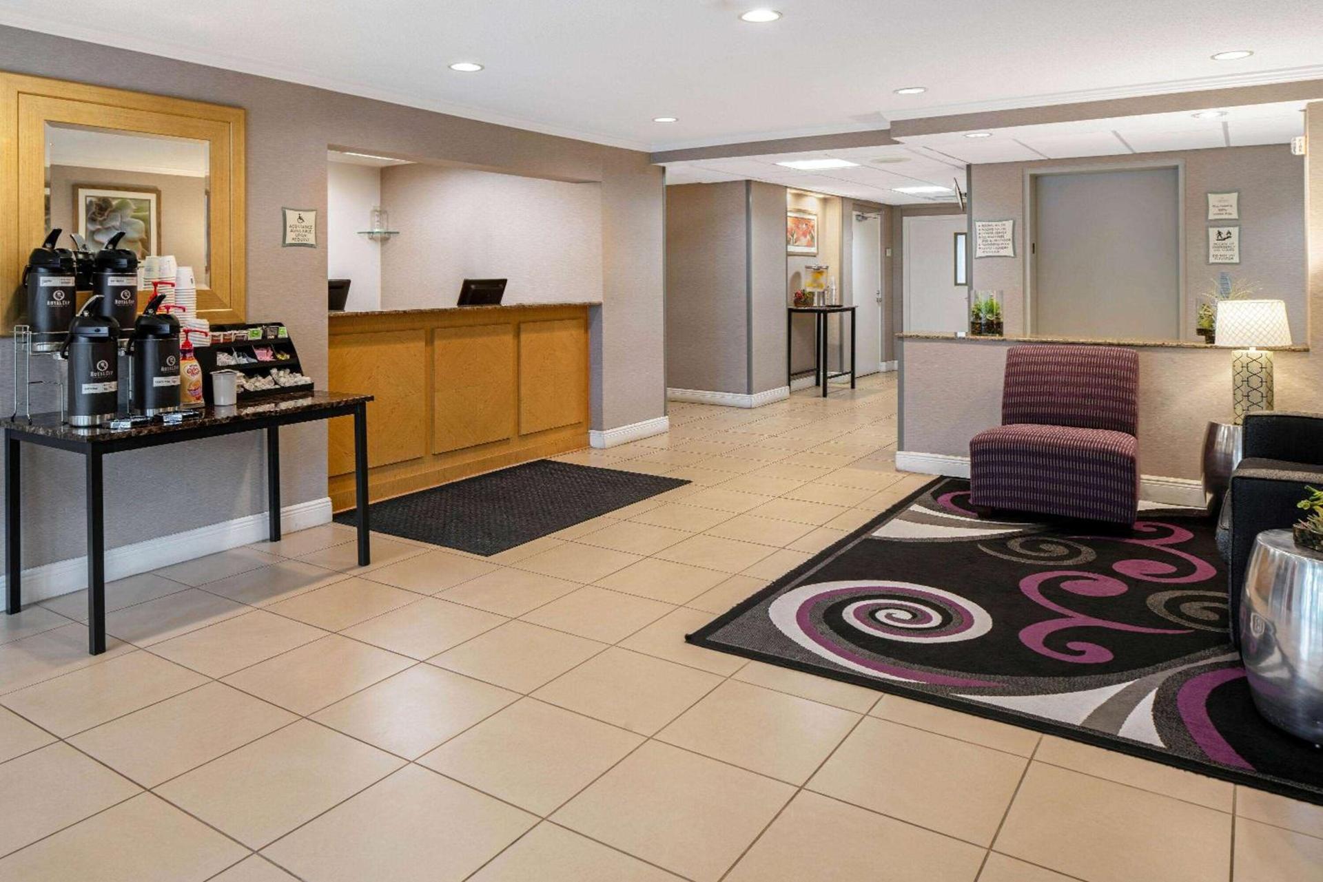 La Quinta by Wyndham Naples East (I-75) photo 23