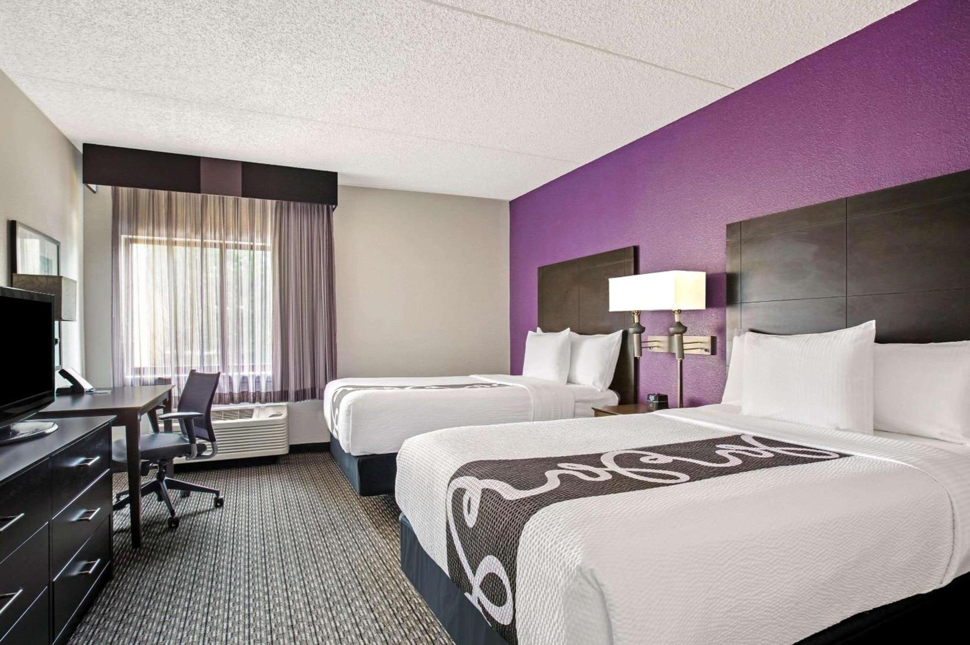 La Quinta by Wyndham Miami Airport East photo 35