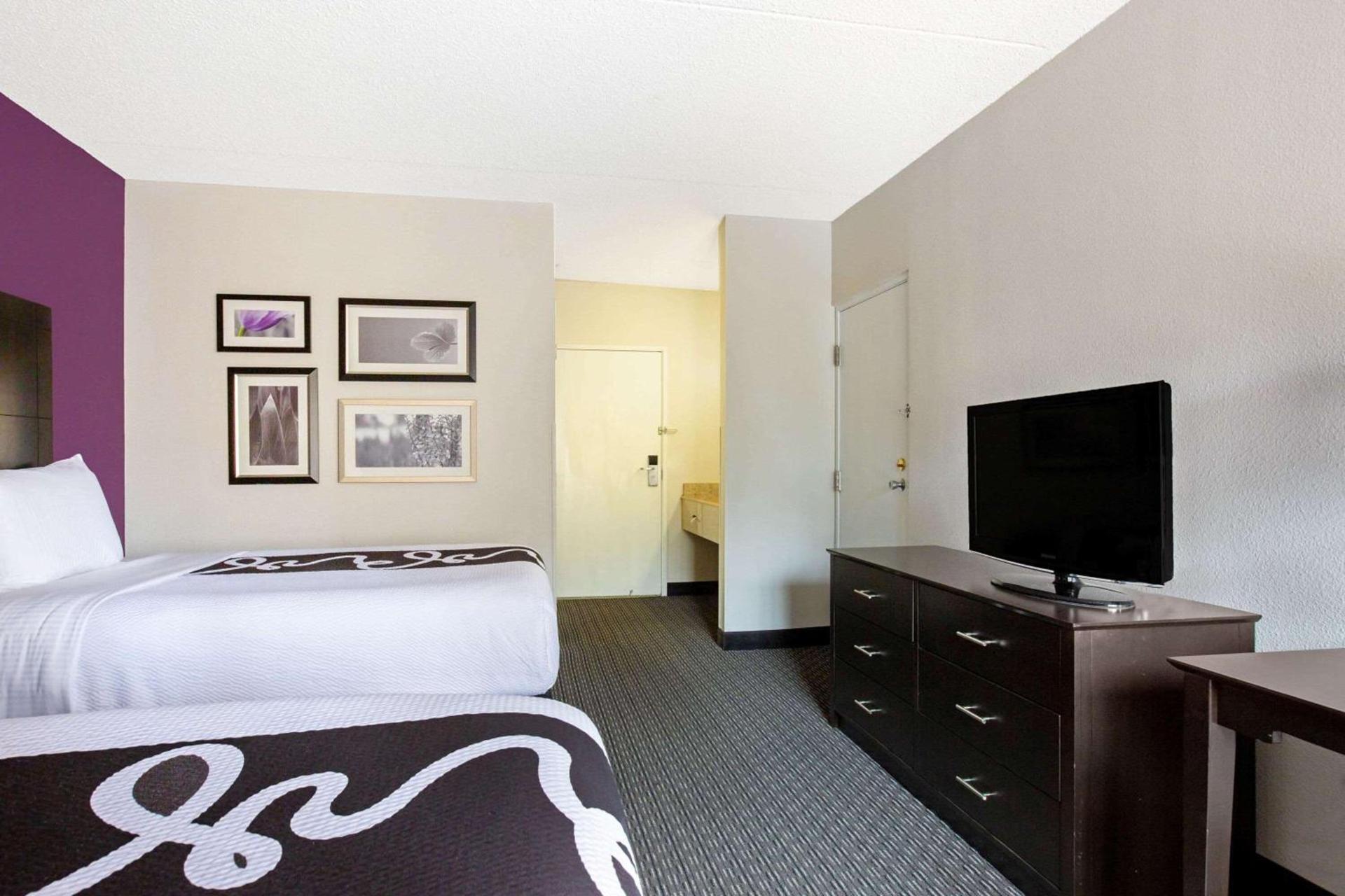 La Quinta by Wyndham Miami Airport East photo 36