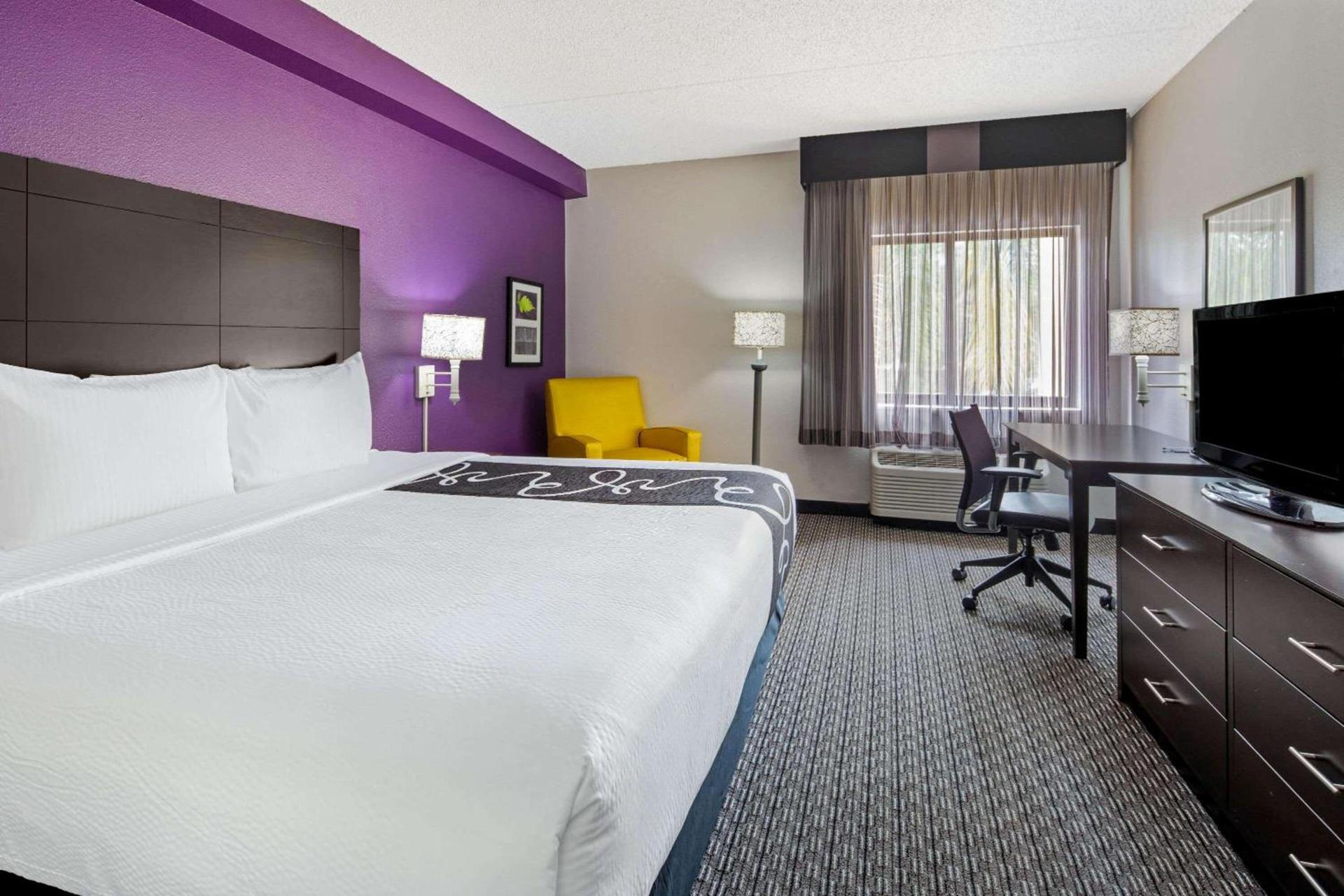 La Quinta by Wyndham Miami Airport East photo 38
