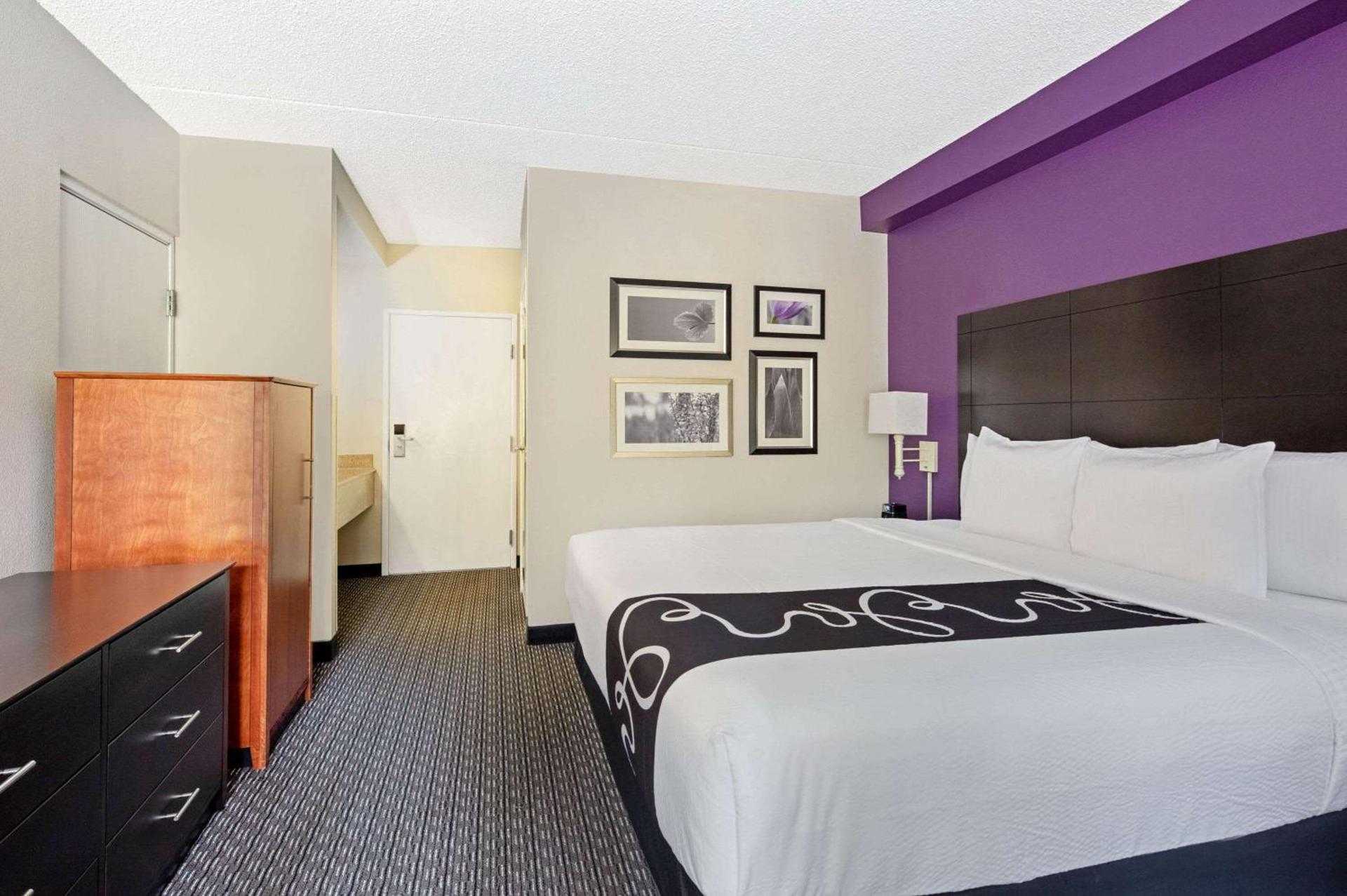 La Quinta by Wyndham Miami Airport East photo 39