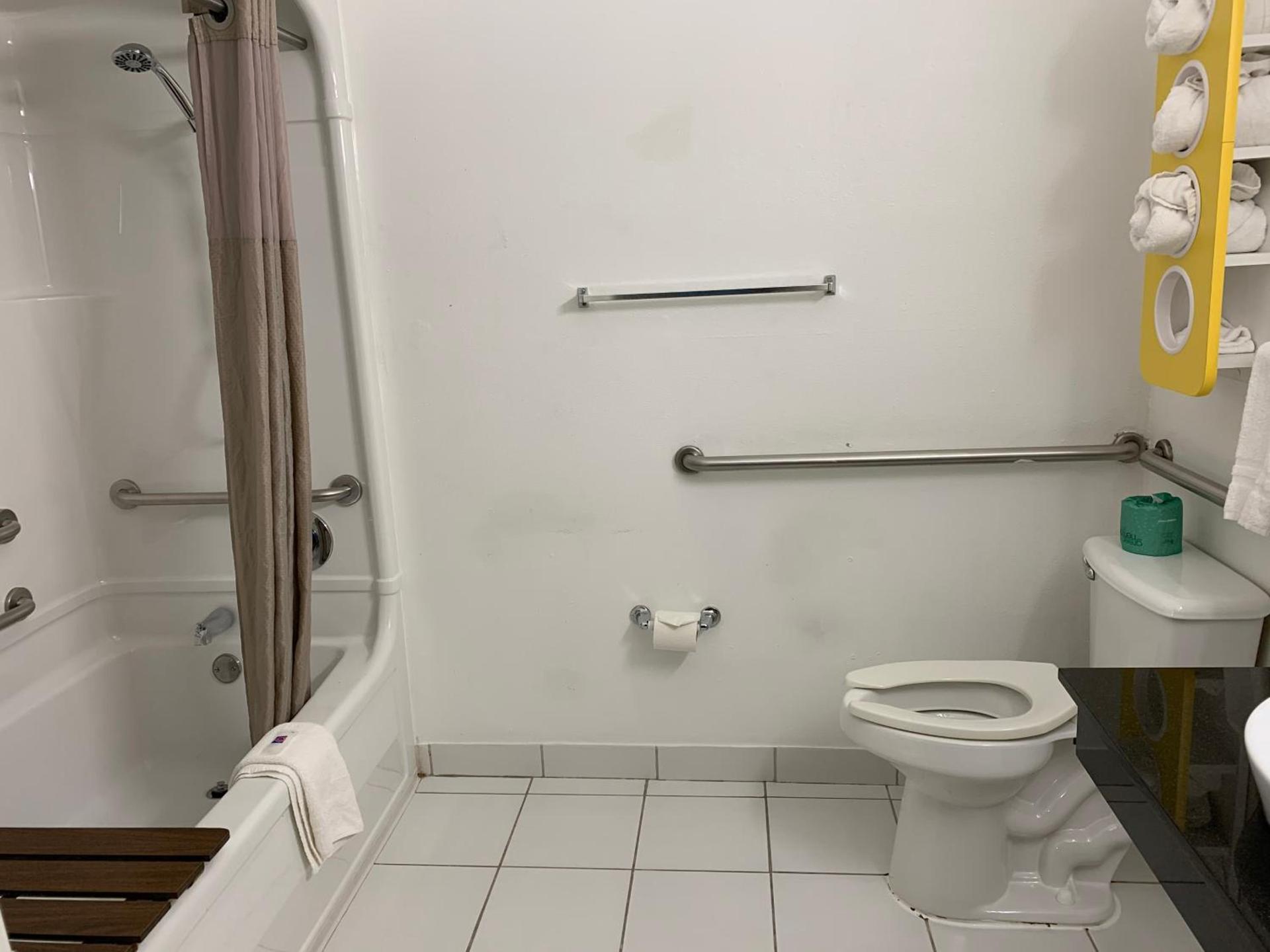 Motel 6-Terrell, TX photo 47