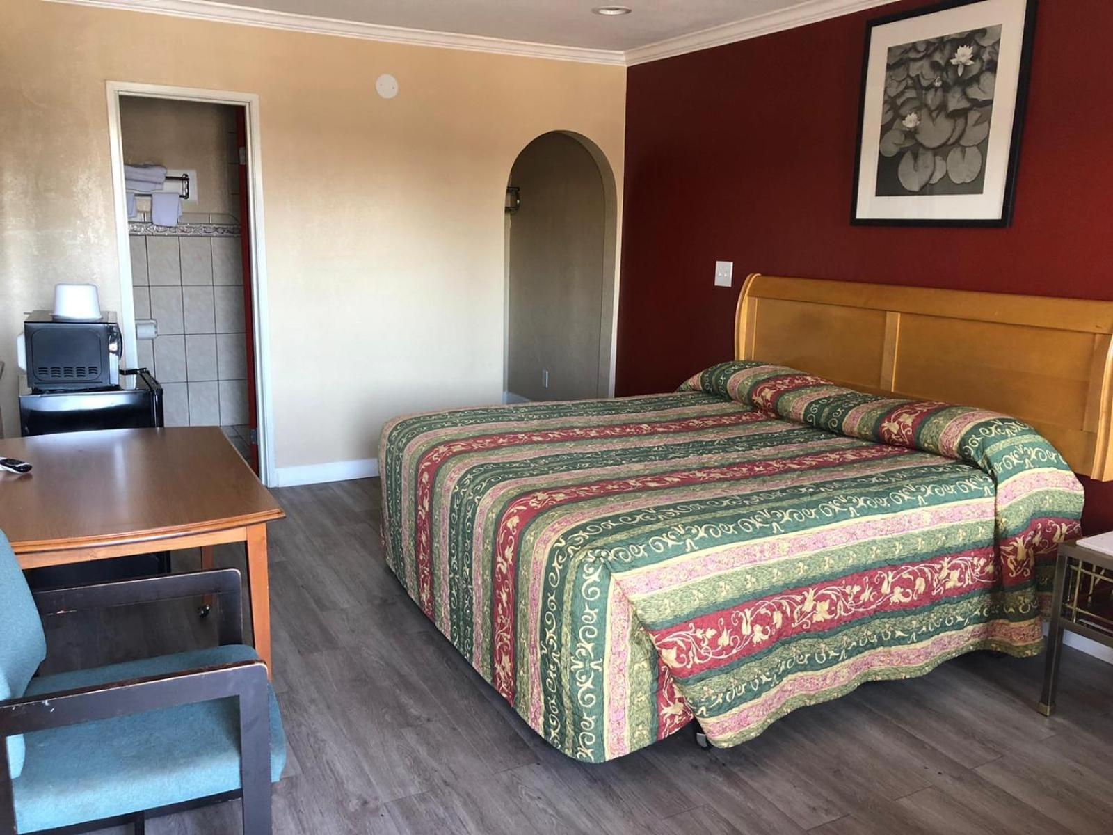 Aqua Inn Motel photo 3