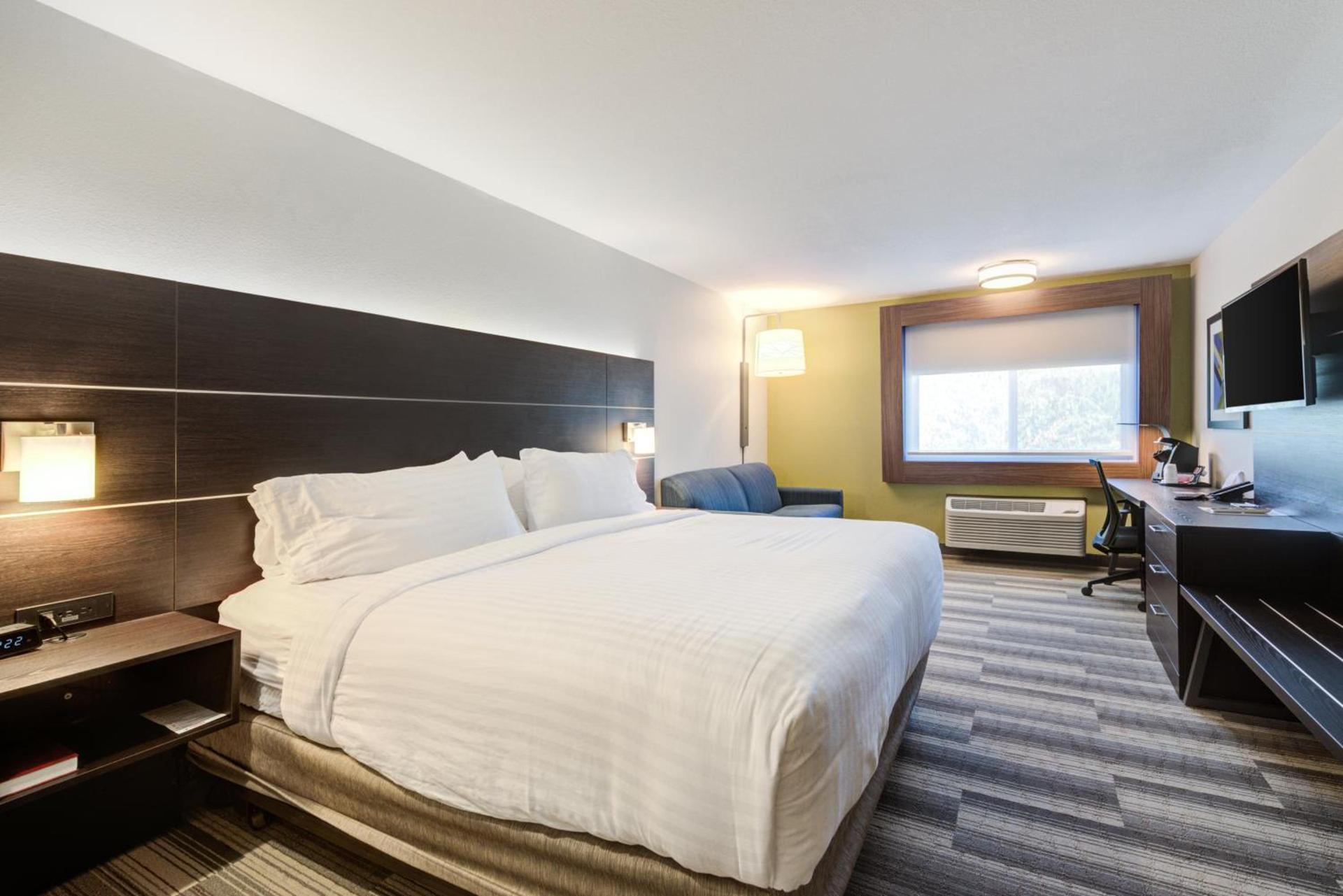 Holiday Inn Express Newberg - Wine Country by IHG photo 31