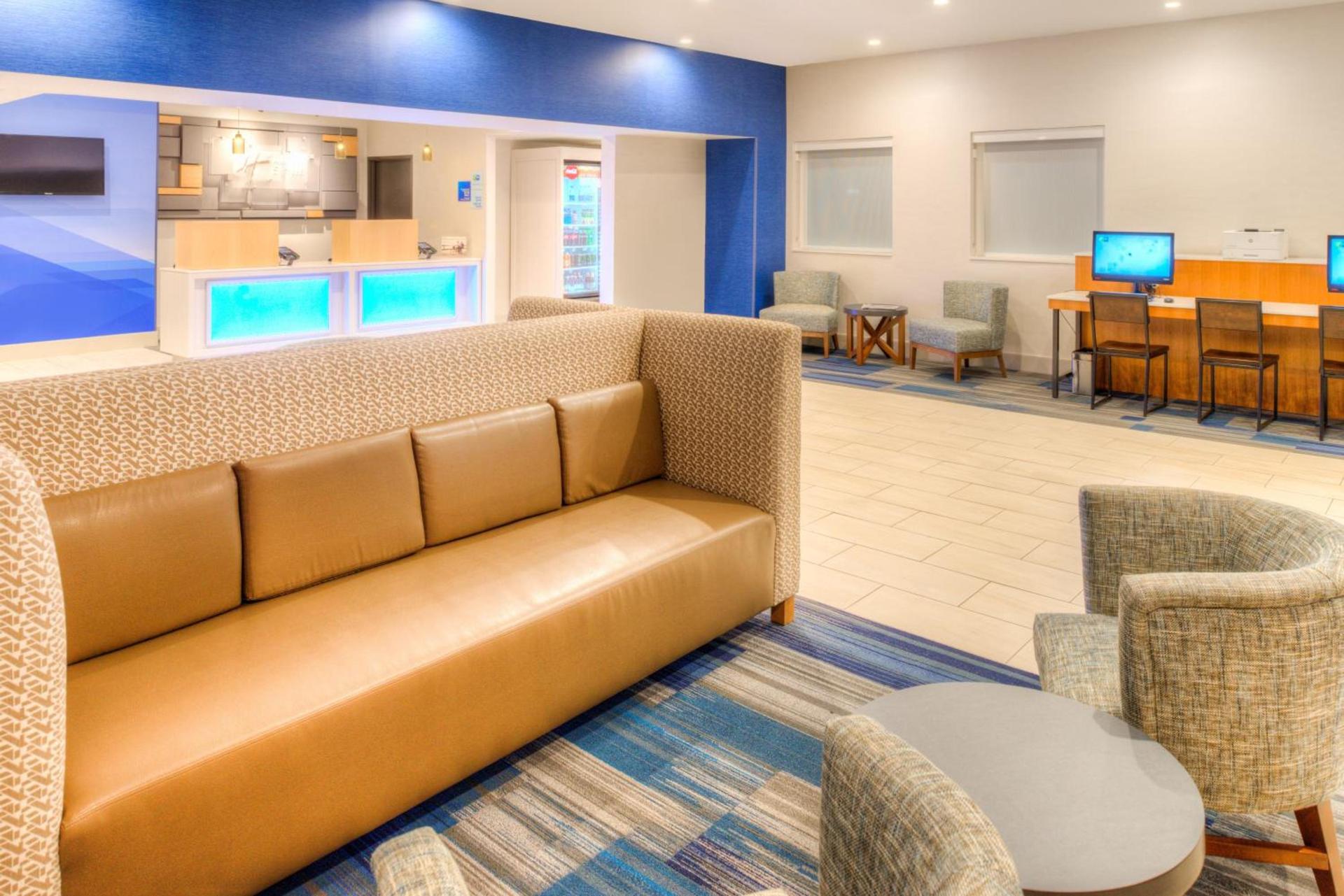 Holiday Inn Express Newberg - Wine Country by IHG photo 15