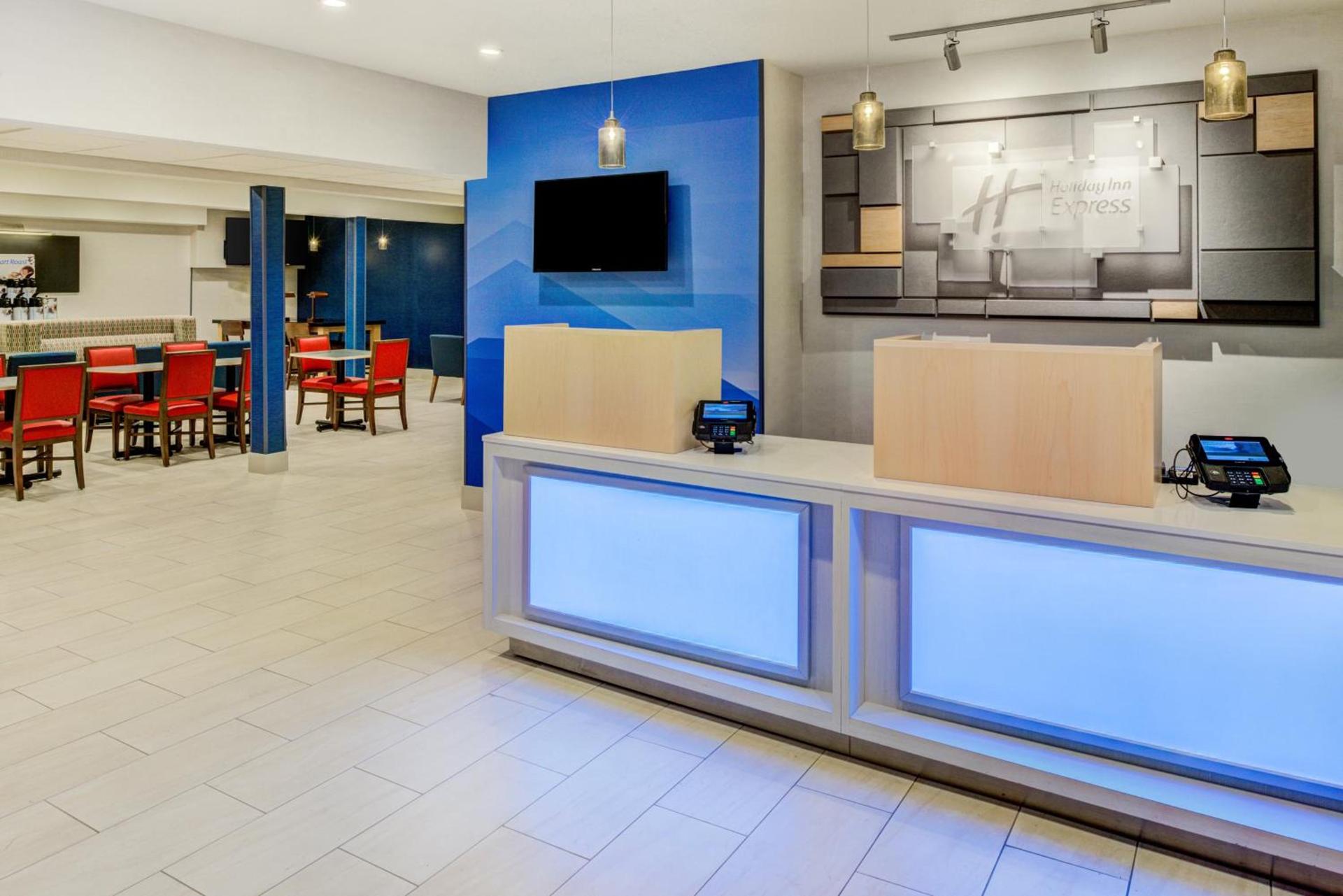 Holiday Inn Express Newberg - Wine Country by IHG photo 9