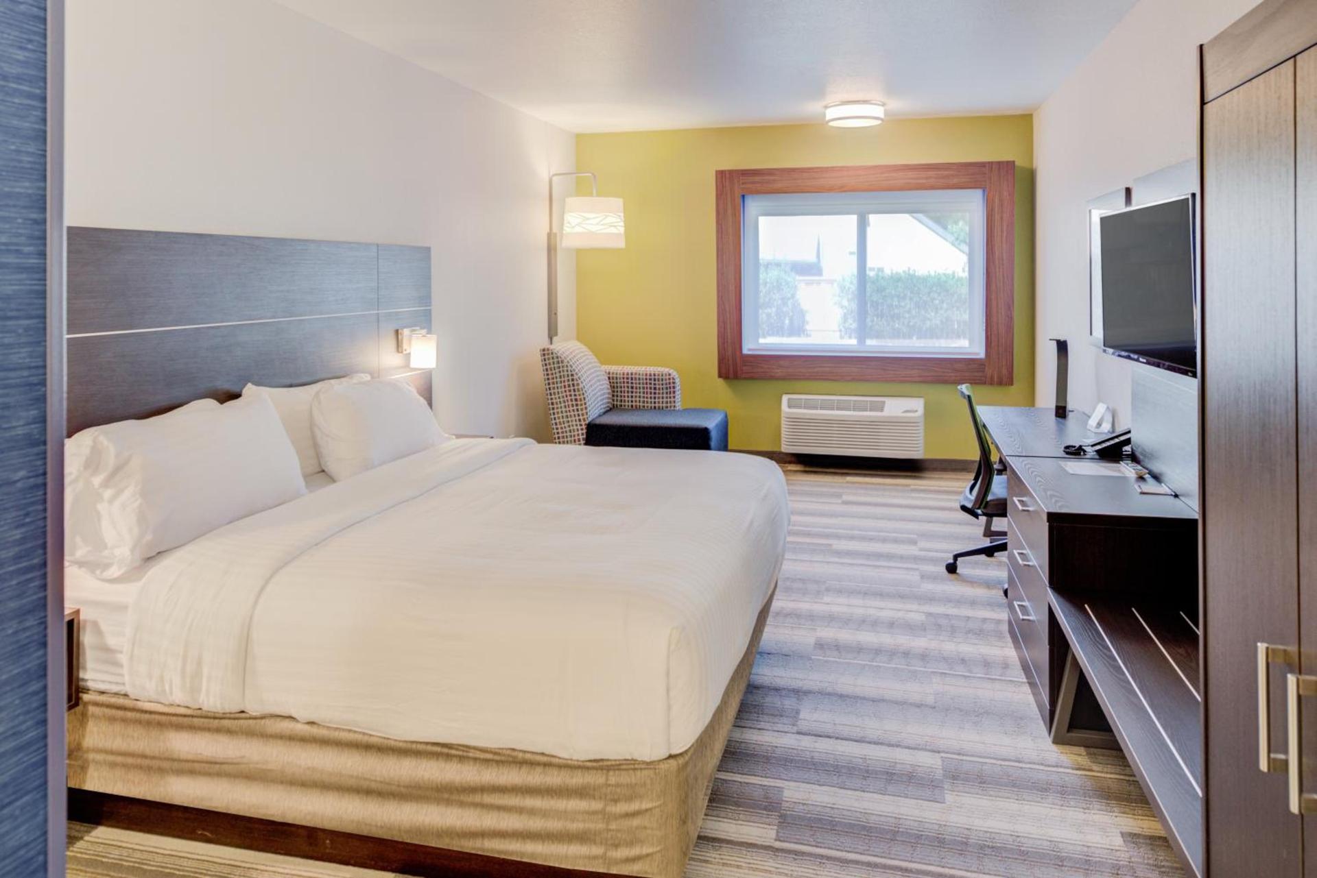 Holiday Inn Express Newberg - Wine Country by IHG photo 17