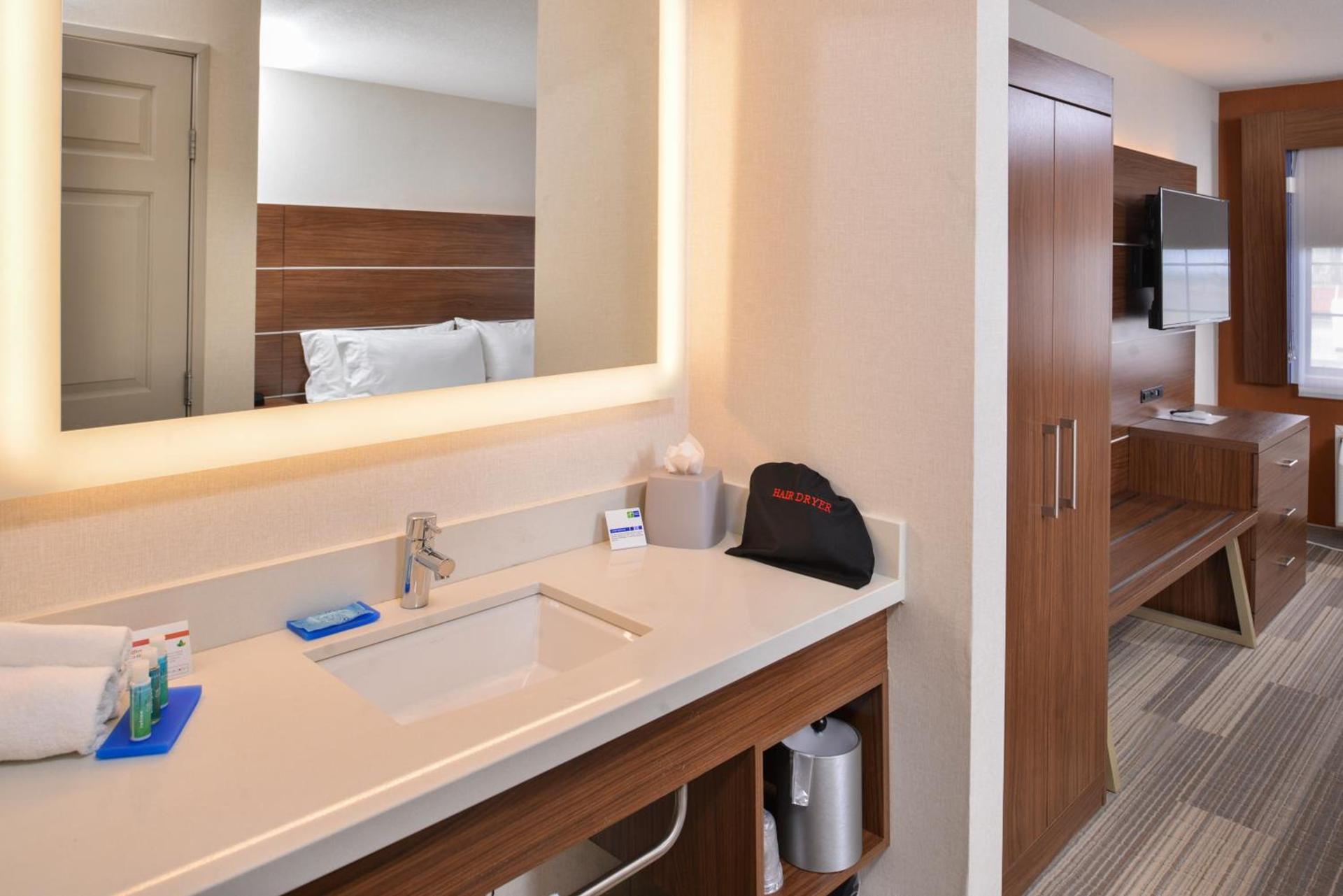 Holiday Inn Express Westley by IHG photo 17