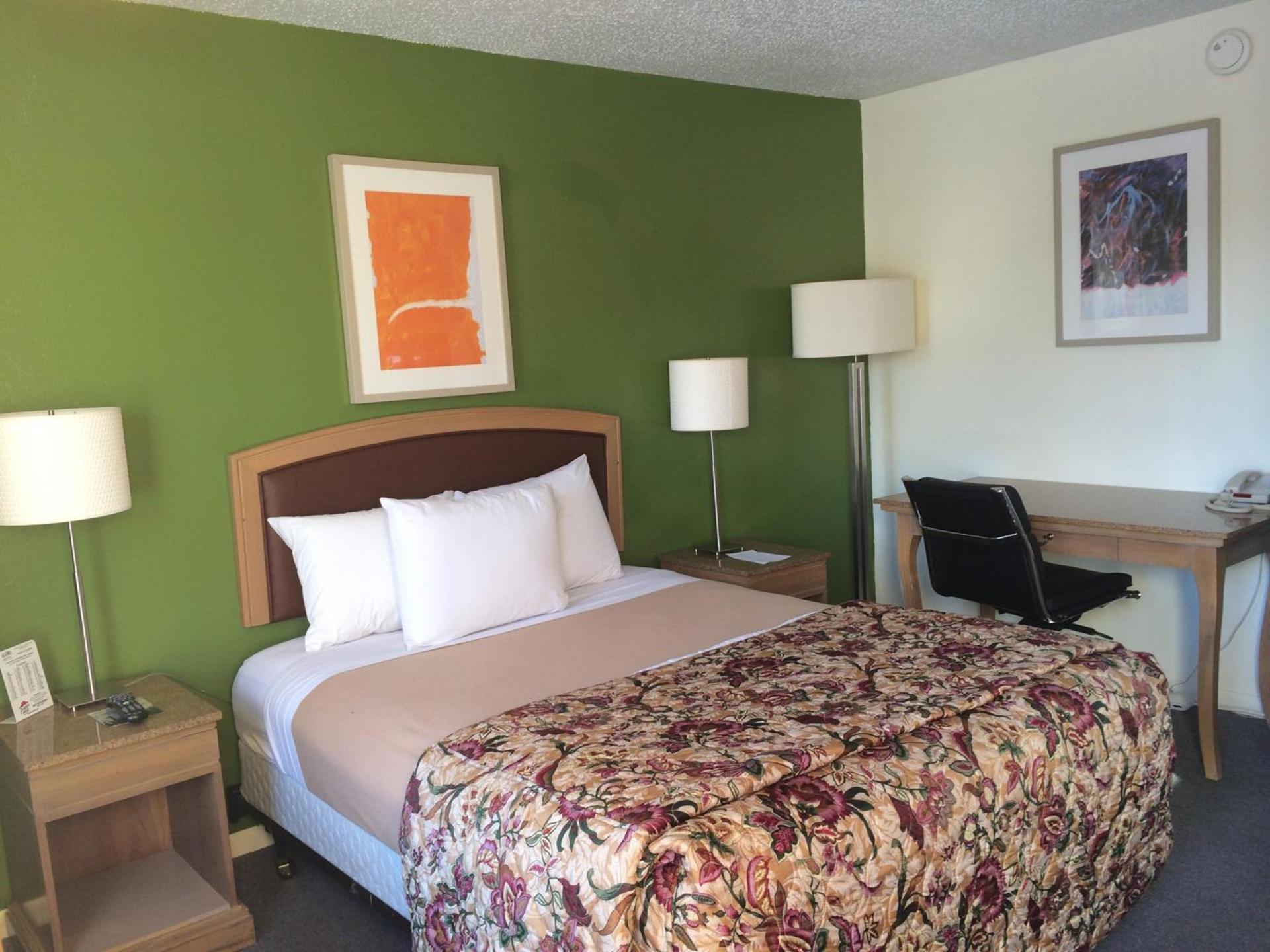 Alamo Motel photo 22
