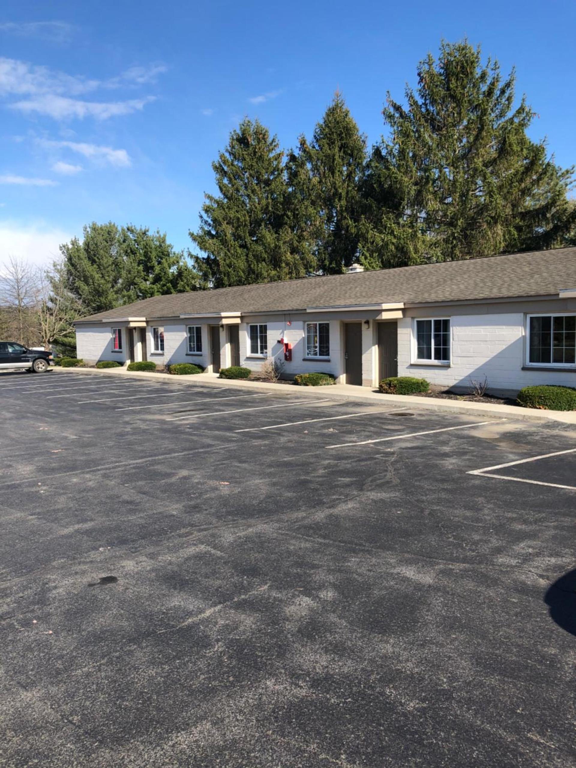 Americas Best Value Inn photo 9