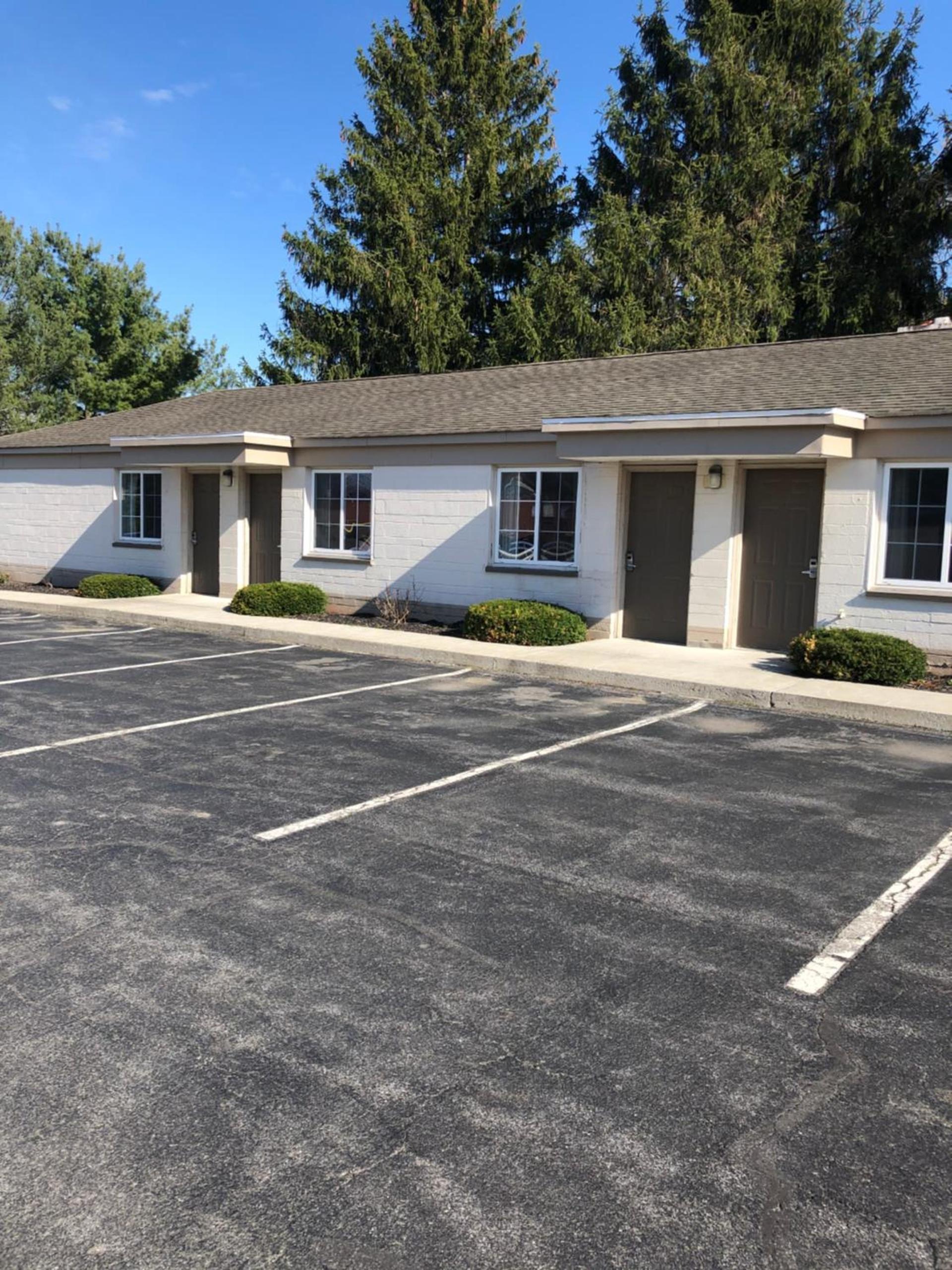 Americas Best Value Inn photo 8