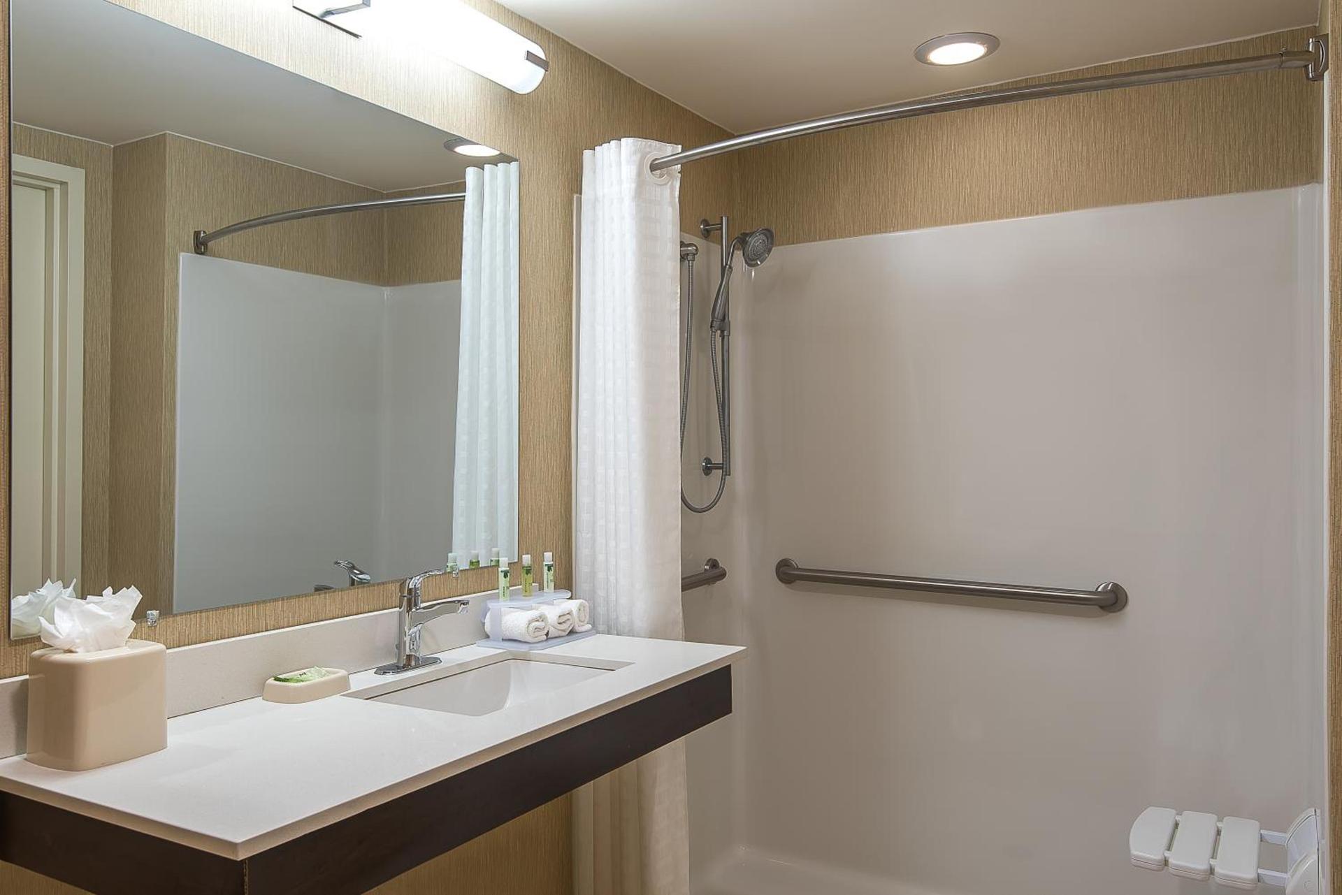 Holiday Inn Express Princeton Southeast by IHG photo 45