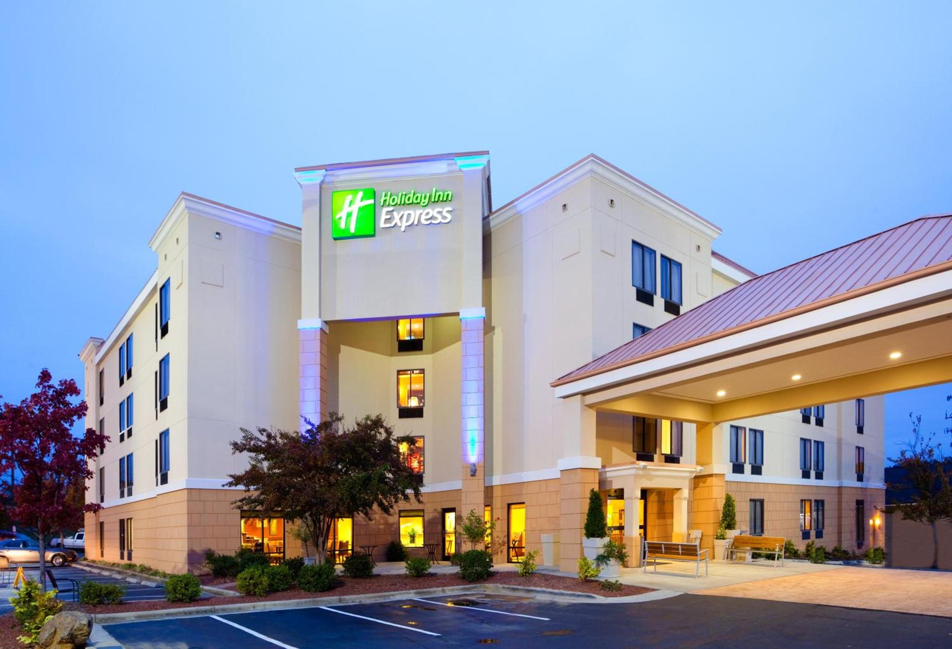 Holiday Inn Express Durham by IHG photo 1