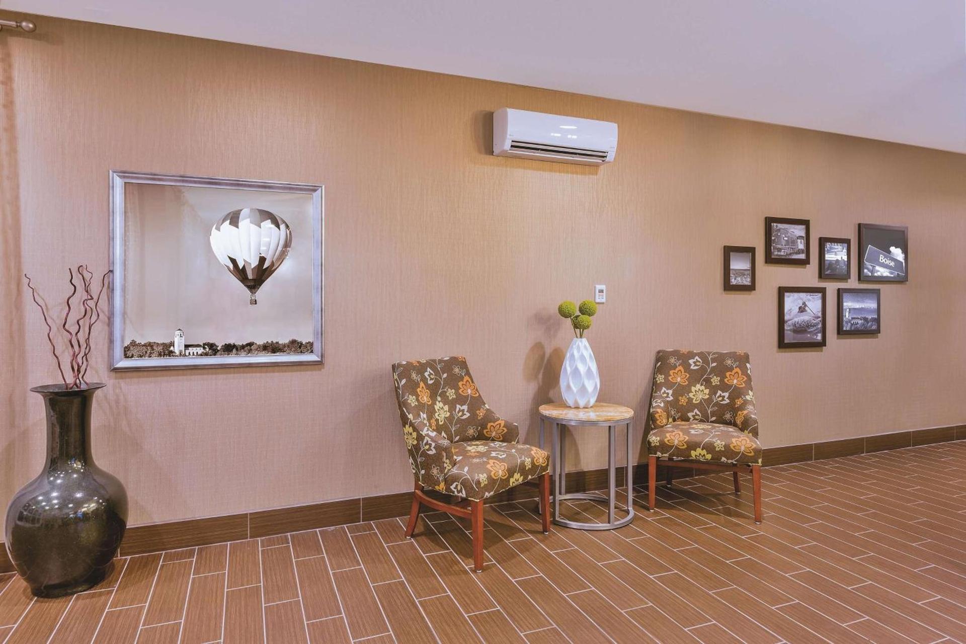La Quinta by Wyndham Boise Airport photo 7