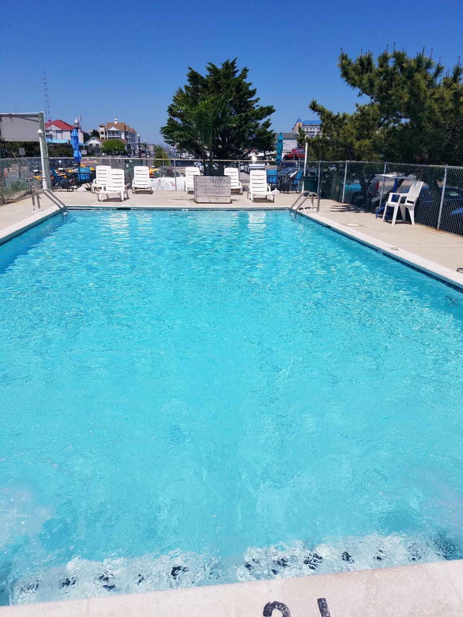 Oceanic Motel photo 3