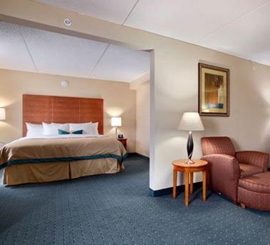 Wingate by Wyndham Richmond Short Pump photo 19