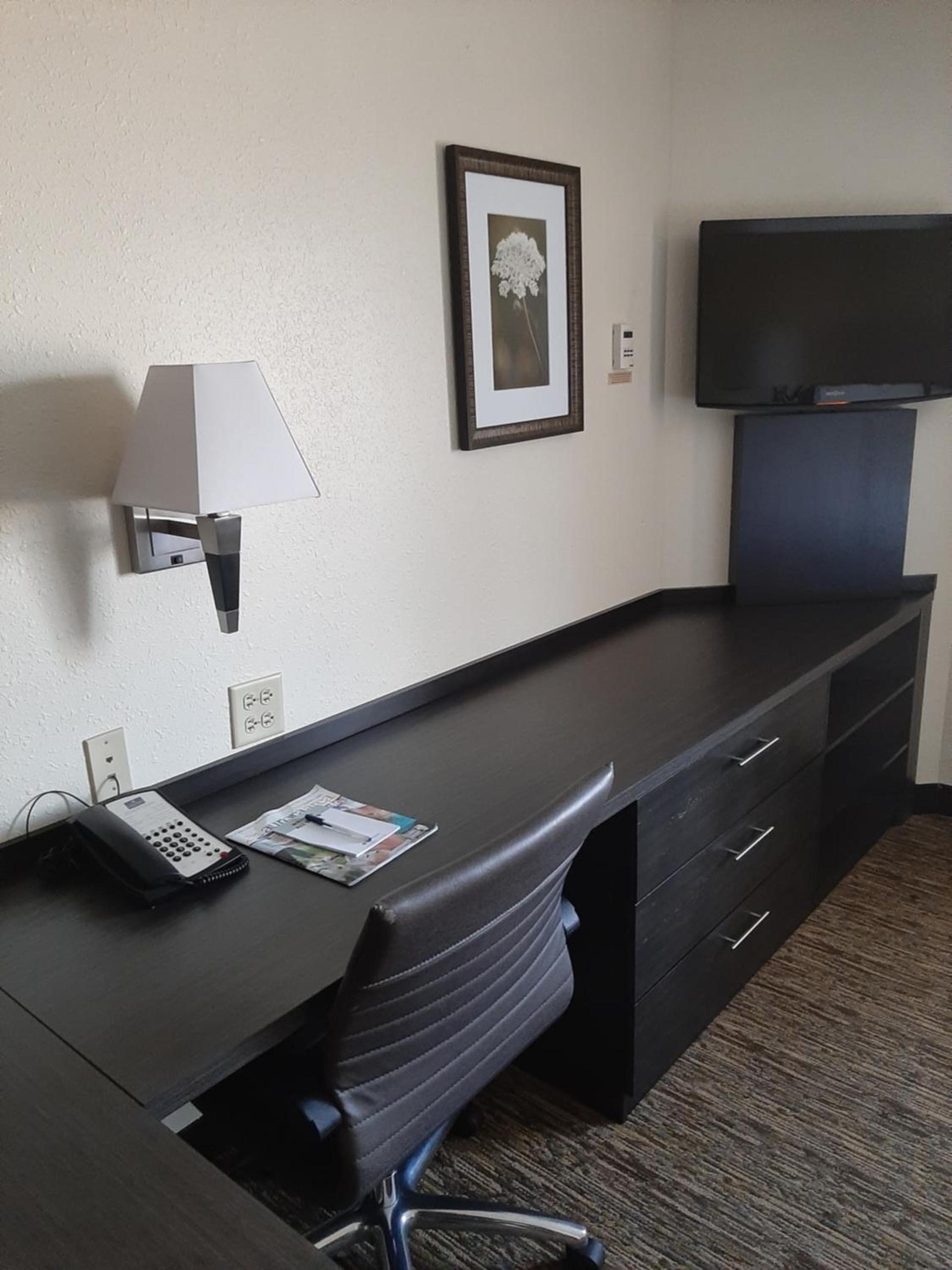 Candlewood Suites Aurora-Naperville by IHG photo 5