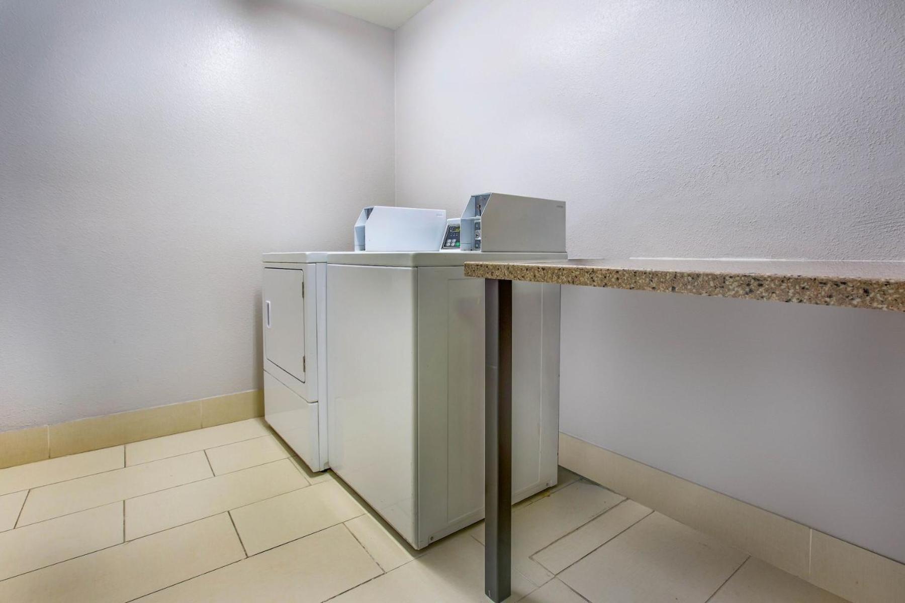 La Quinta by Wyndham Pomona photo 57