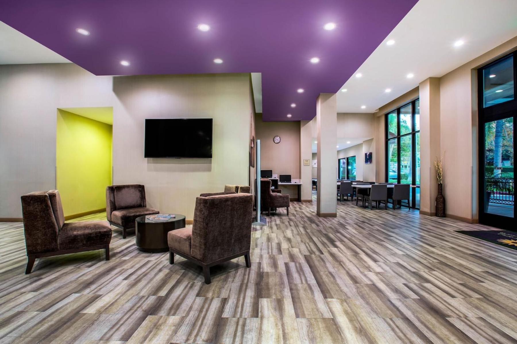 La Quinta by Wyndham Pomona photo 75