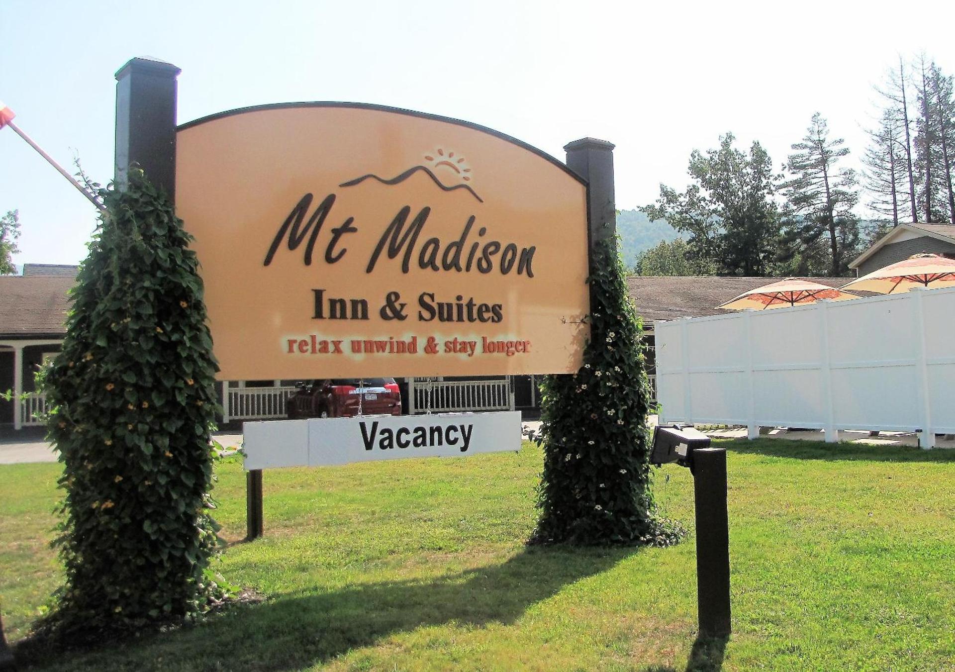 Mt. Madison Inn & Suites photo 2