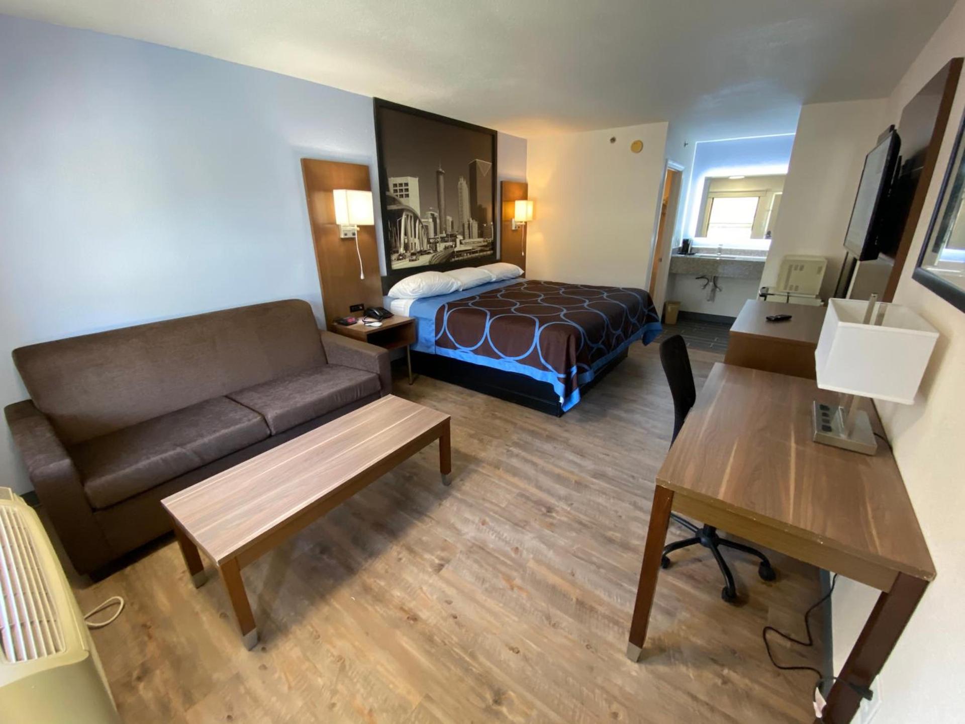 Super 8 by Wyndham Marietta/West/Atl Area photo 20