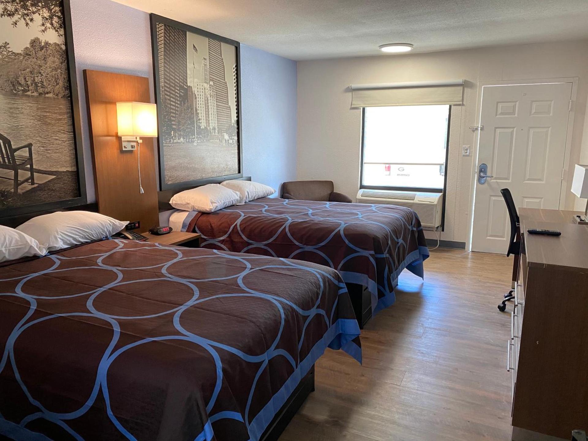 Super 8 by Wyndham Marietta/West/Atl Area photo 22