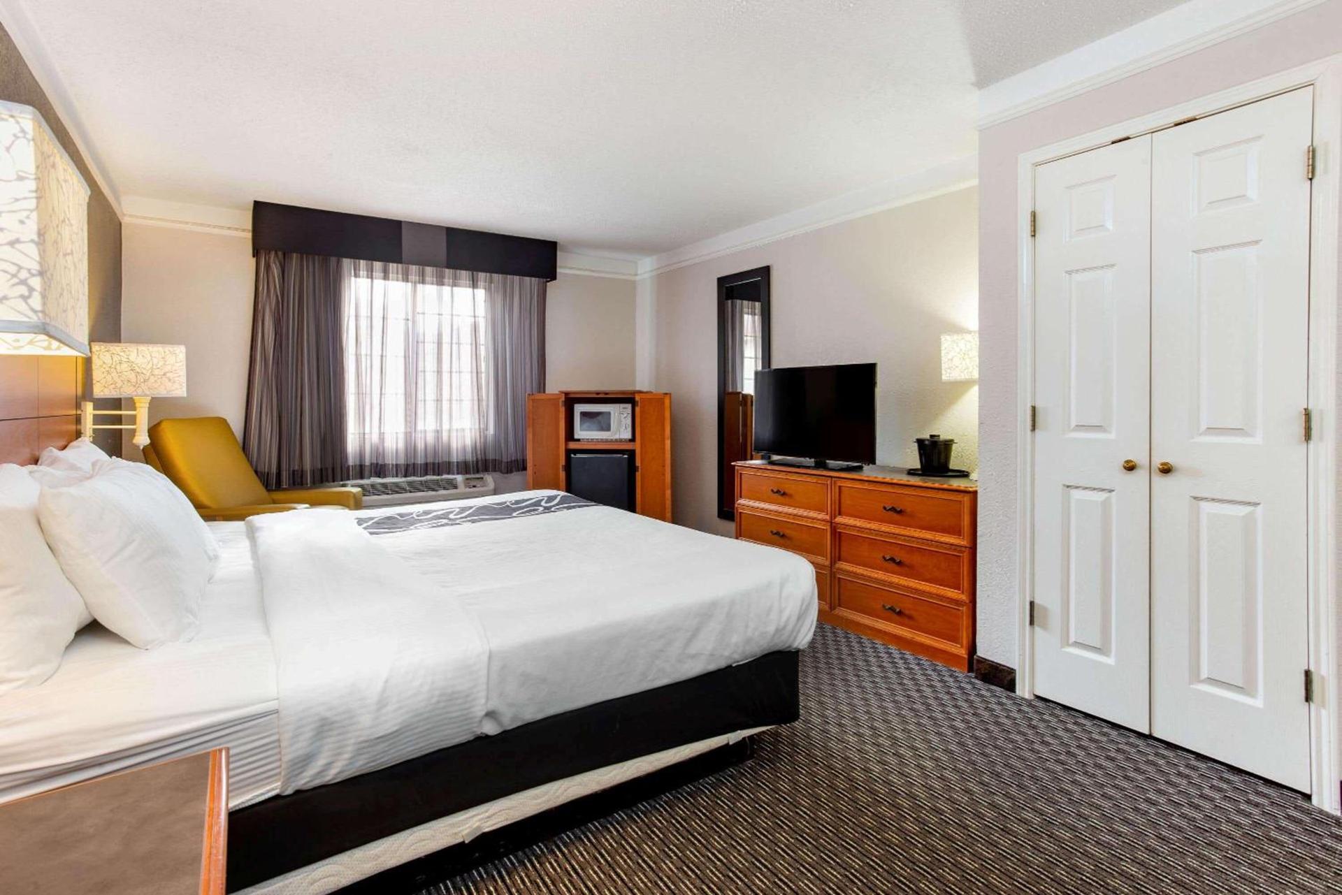 La Quinta Inn by Wyndham Champaign photo 27