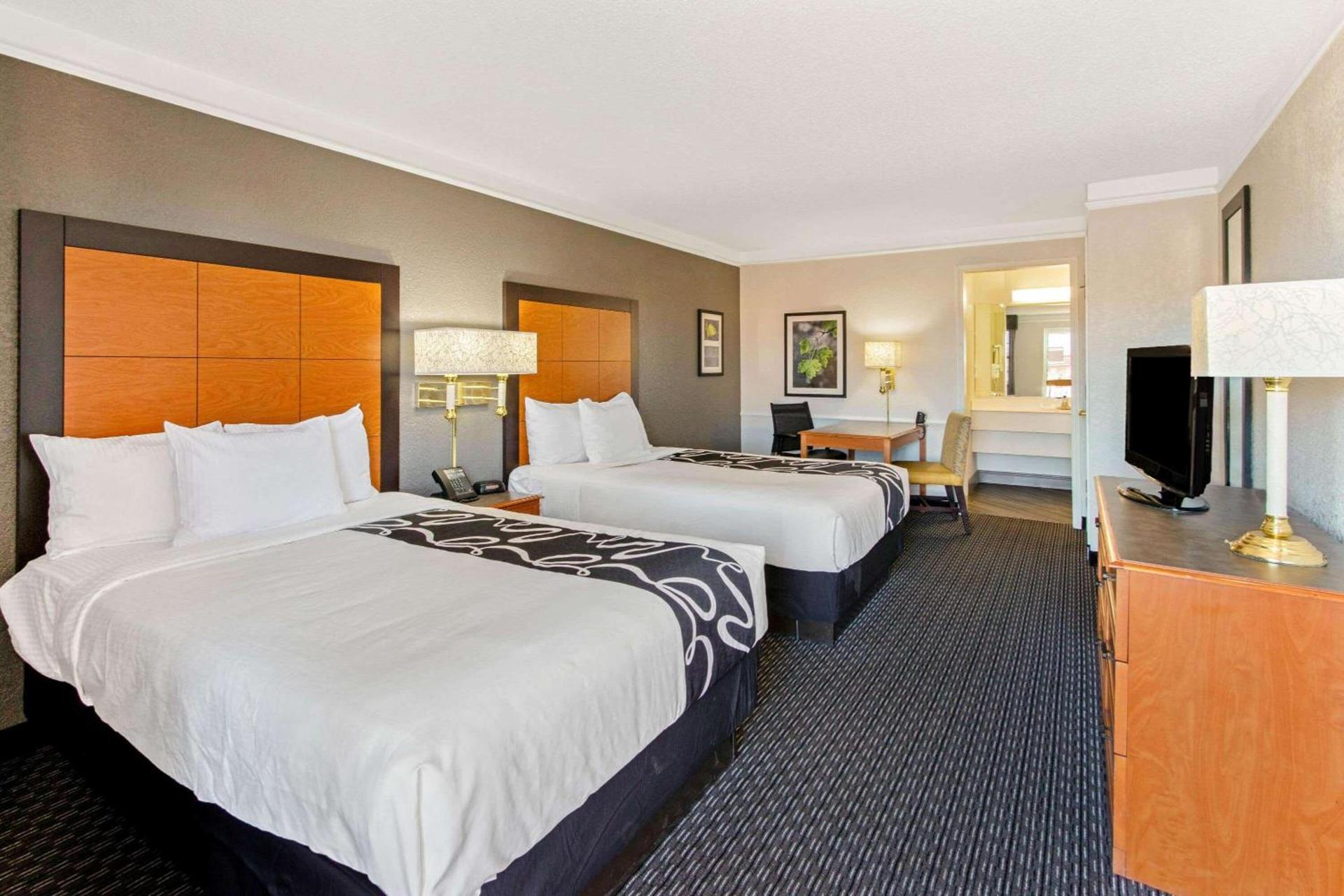 La Quinta Inn by Wyndham Santa Fe photo 28