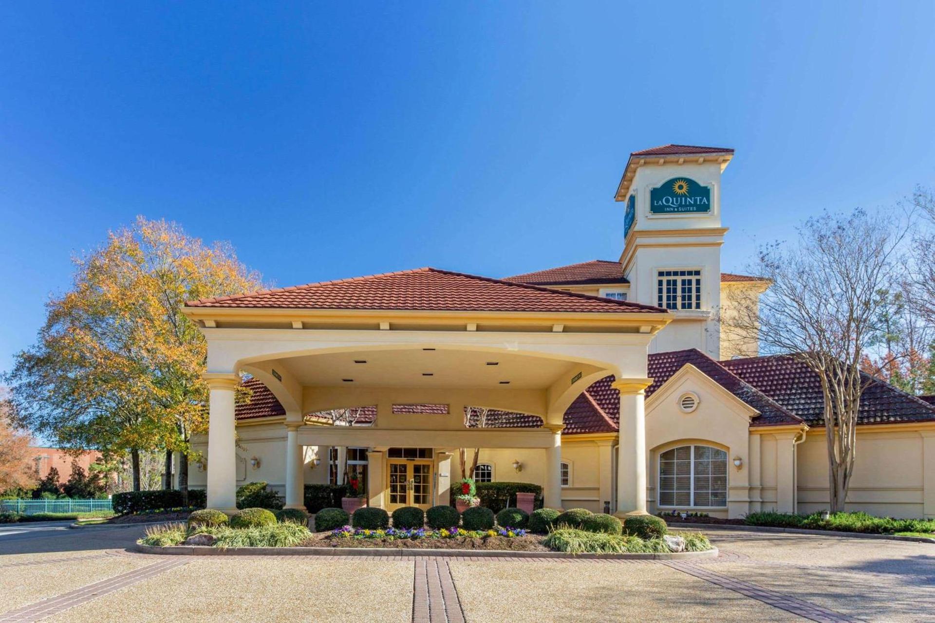 La Quinta by Wyndham Raleigh Cary photo 2