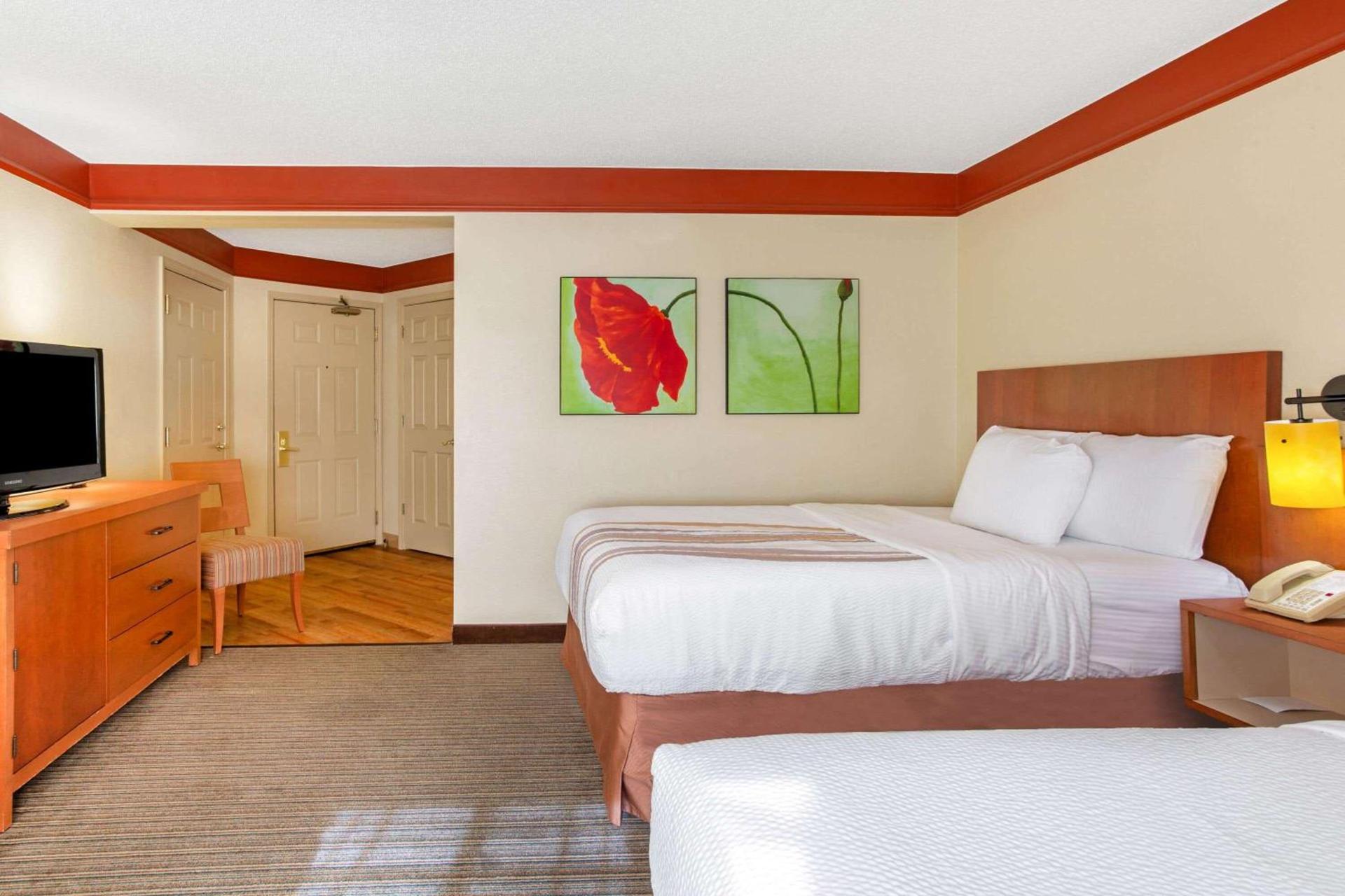 La Quinta by Wyndham Raleigh Cary photo 20
