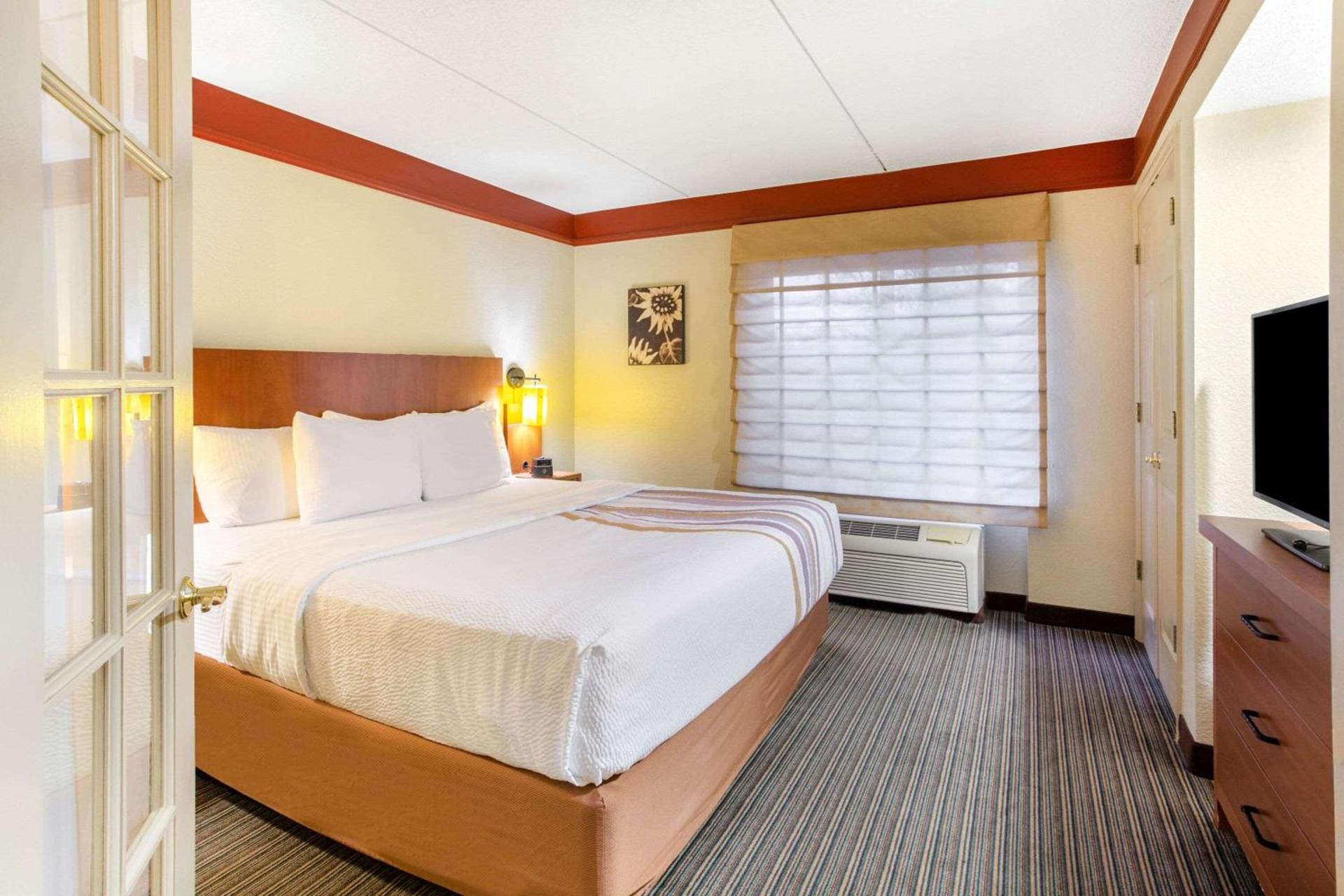 La Quinta by Wyndham Raleigh Cary photo 31
