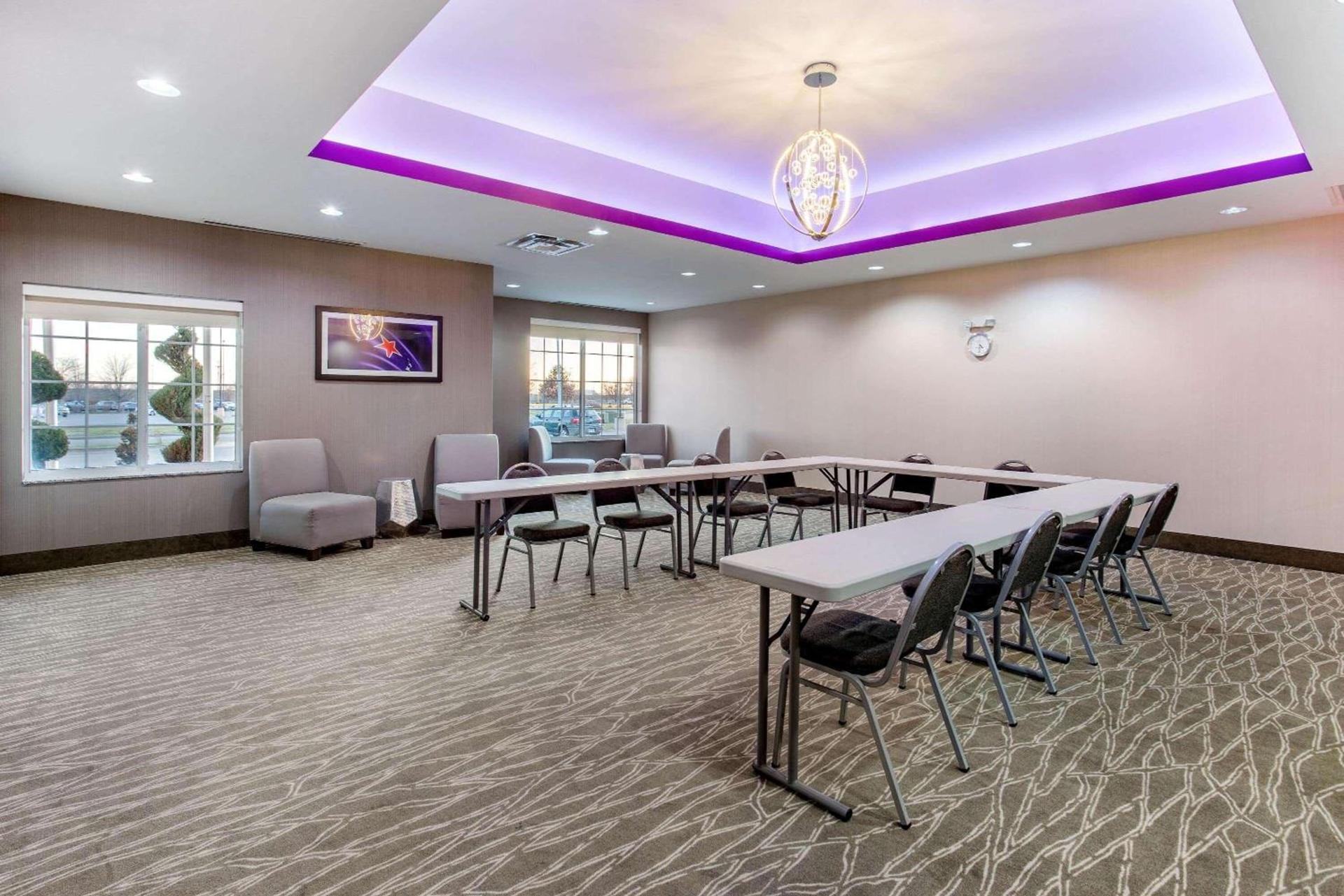 La Quinta by Wyndham Springfield IL photo 51