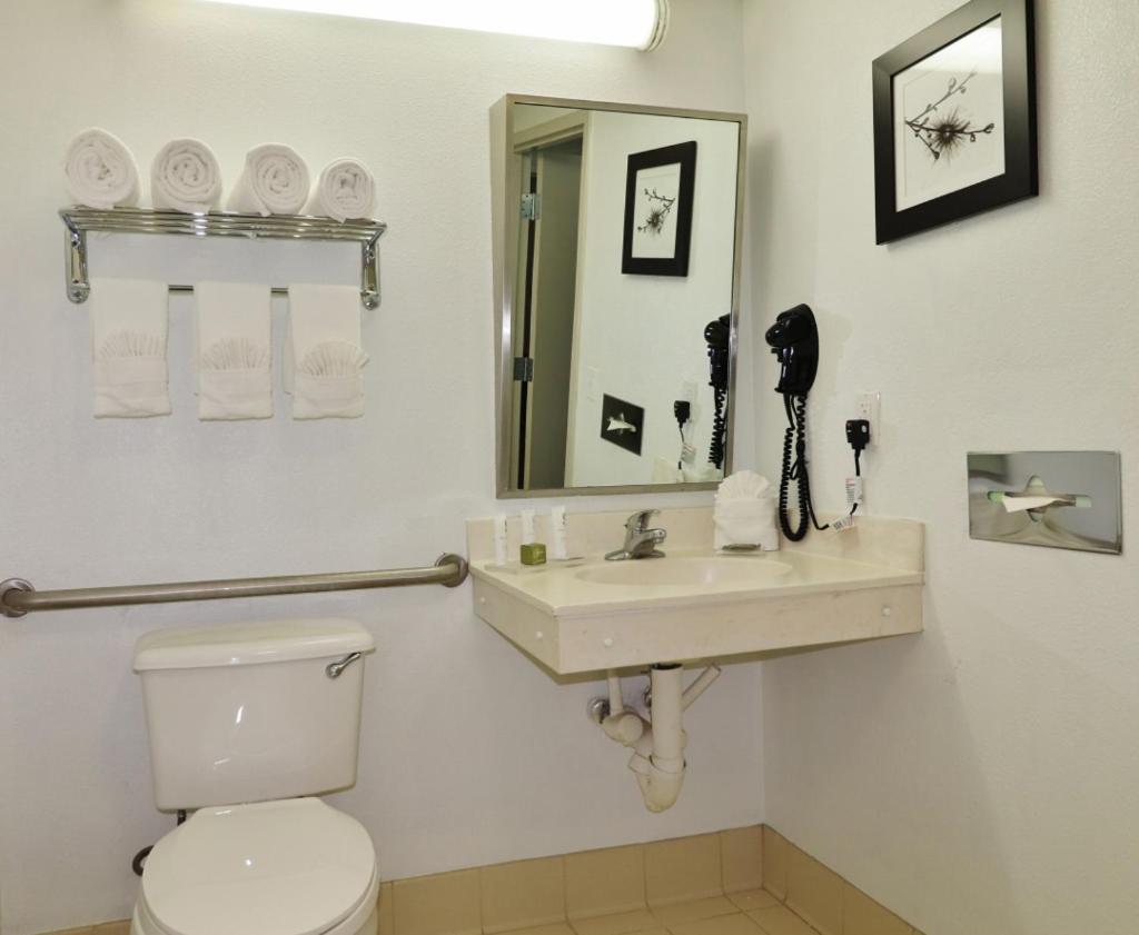 Country Inn & Suites by Radisson, Jacksonville - Orange Park photo 13