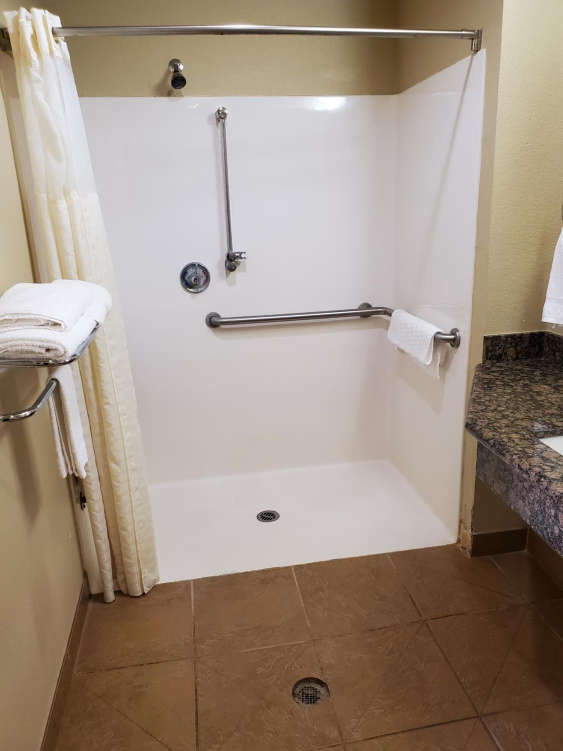 Eagle Ford Inn photo 12