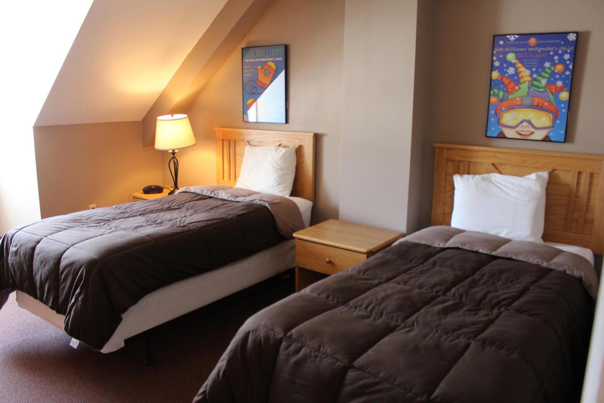 Town Square Condominiums photo 10