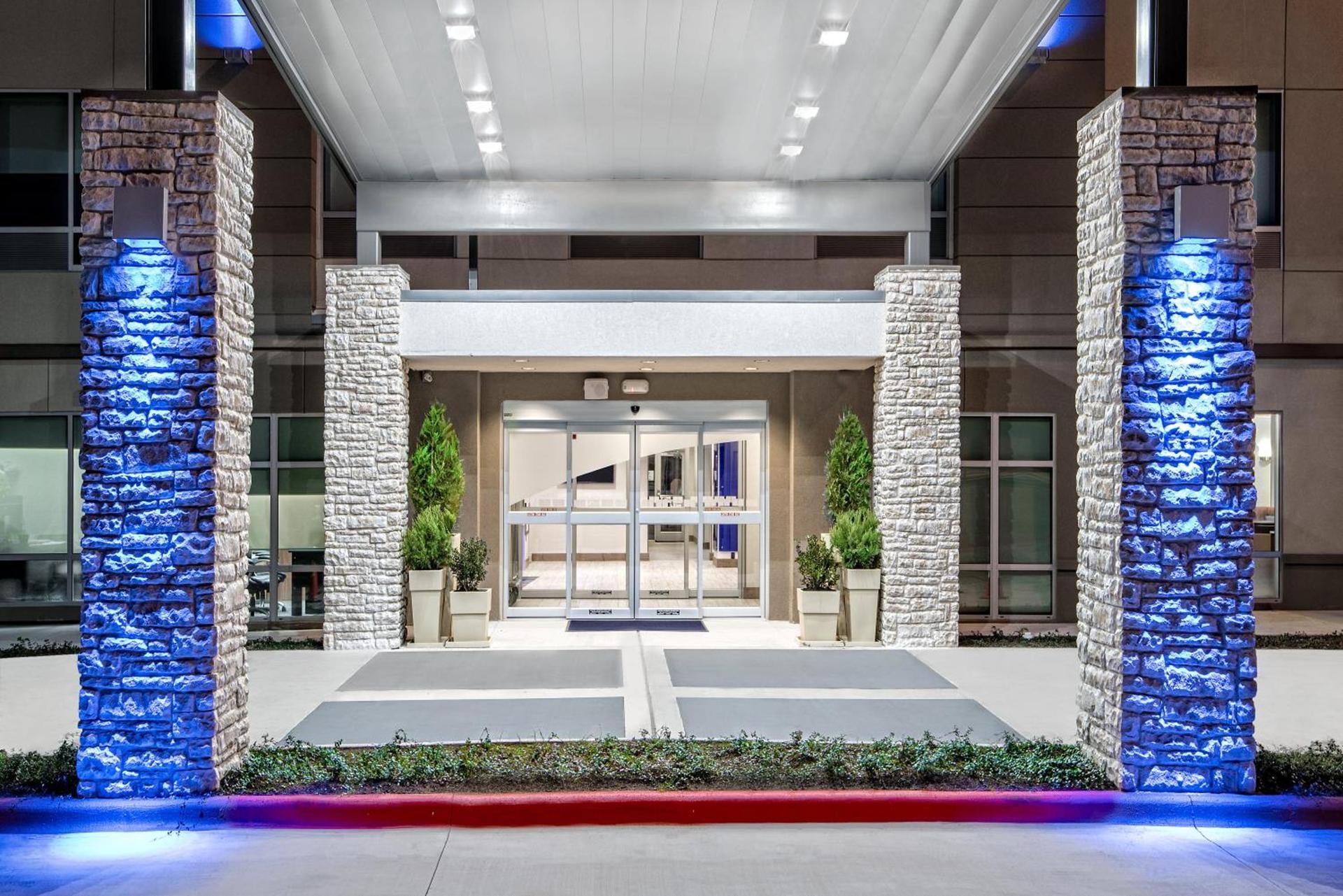Holiday Inn Express & Suites Austin - Round Rock Area by IHG photo 9