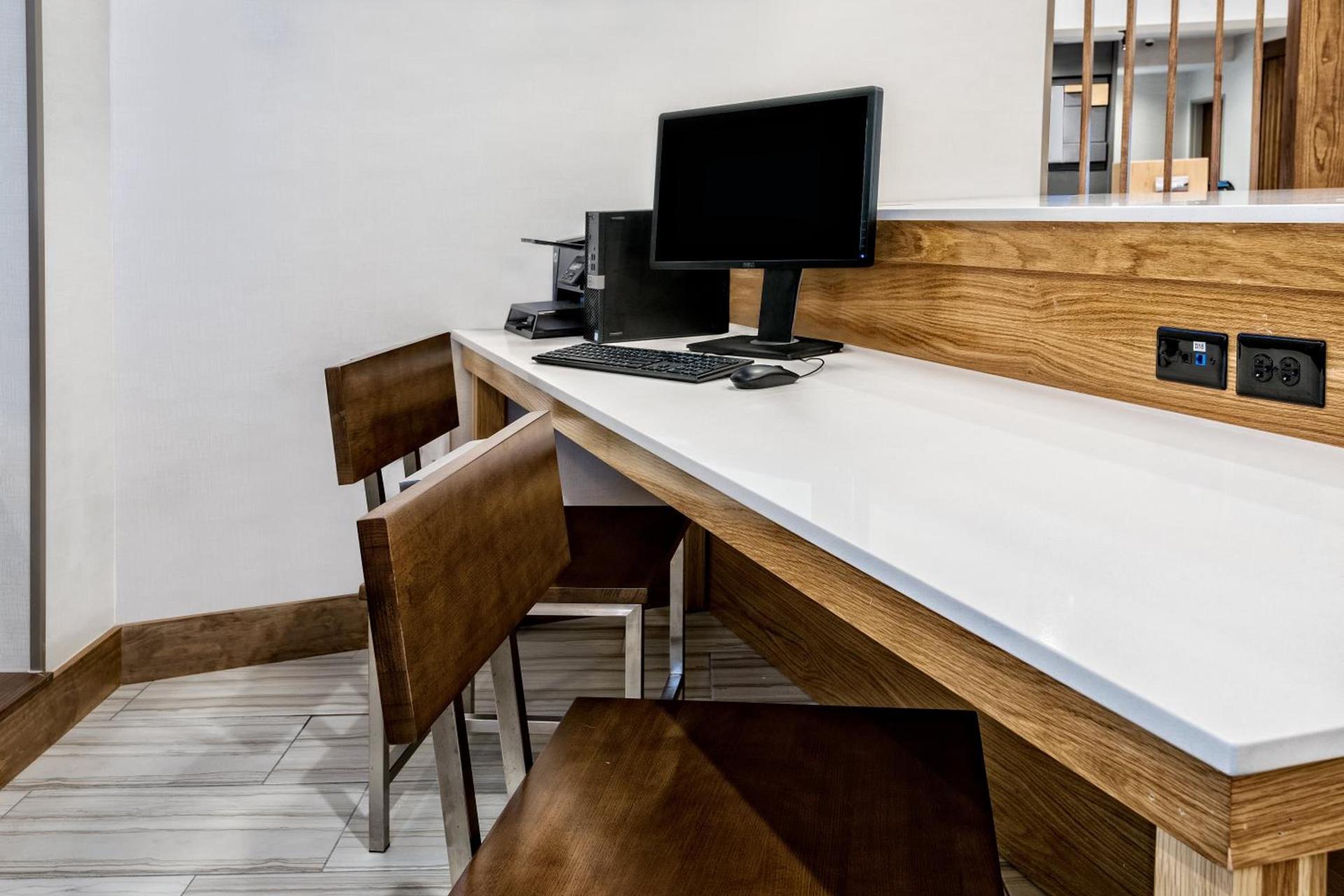 Holiday Inn Express & Suites Austin - Round Rock Area by IHG photo 24