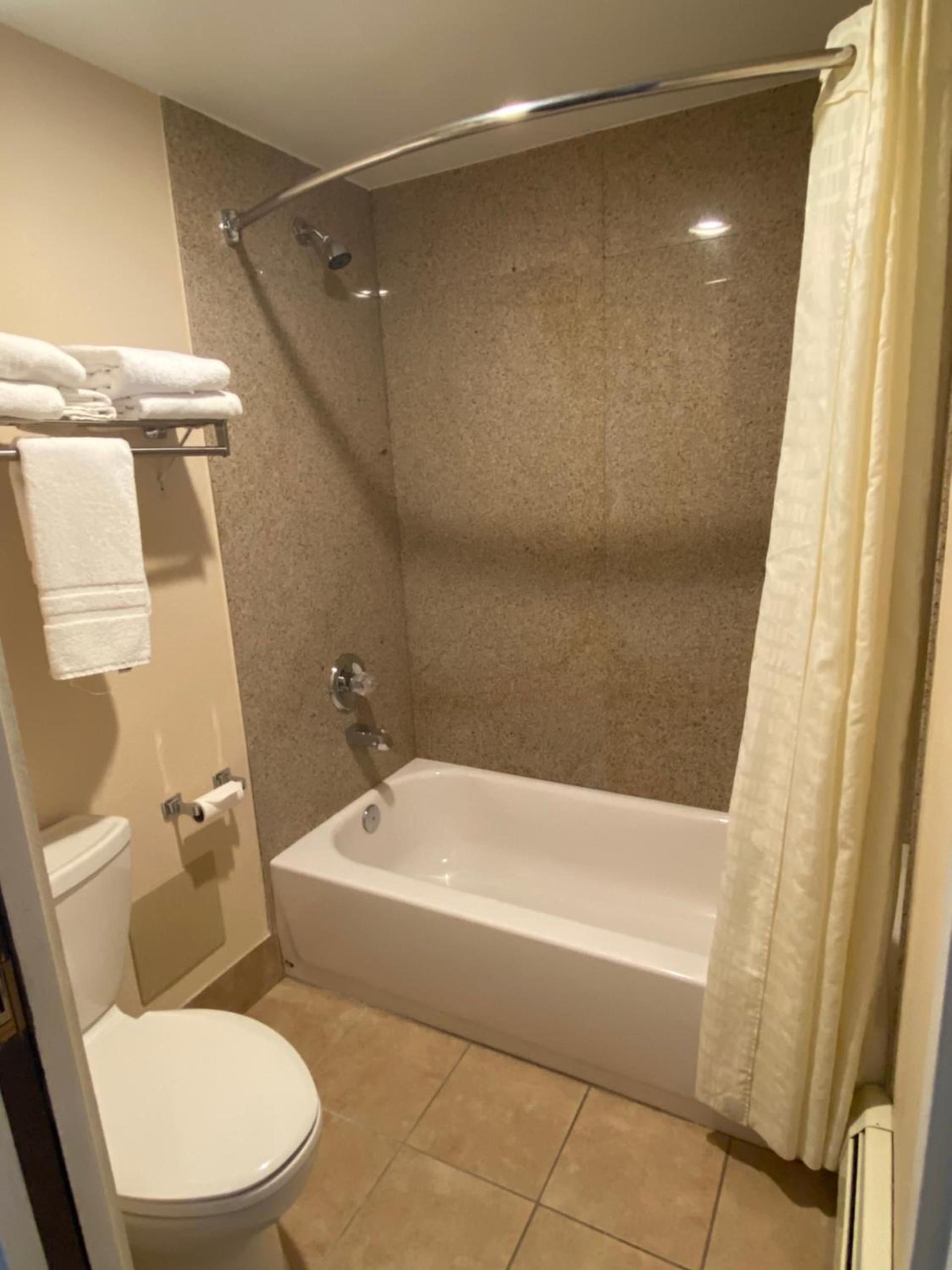 Snowshoe Motel photo 35