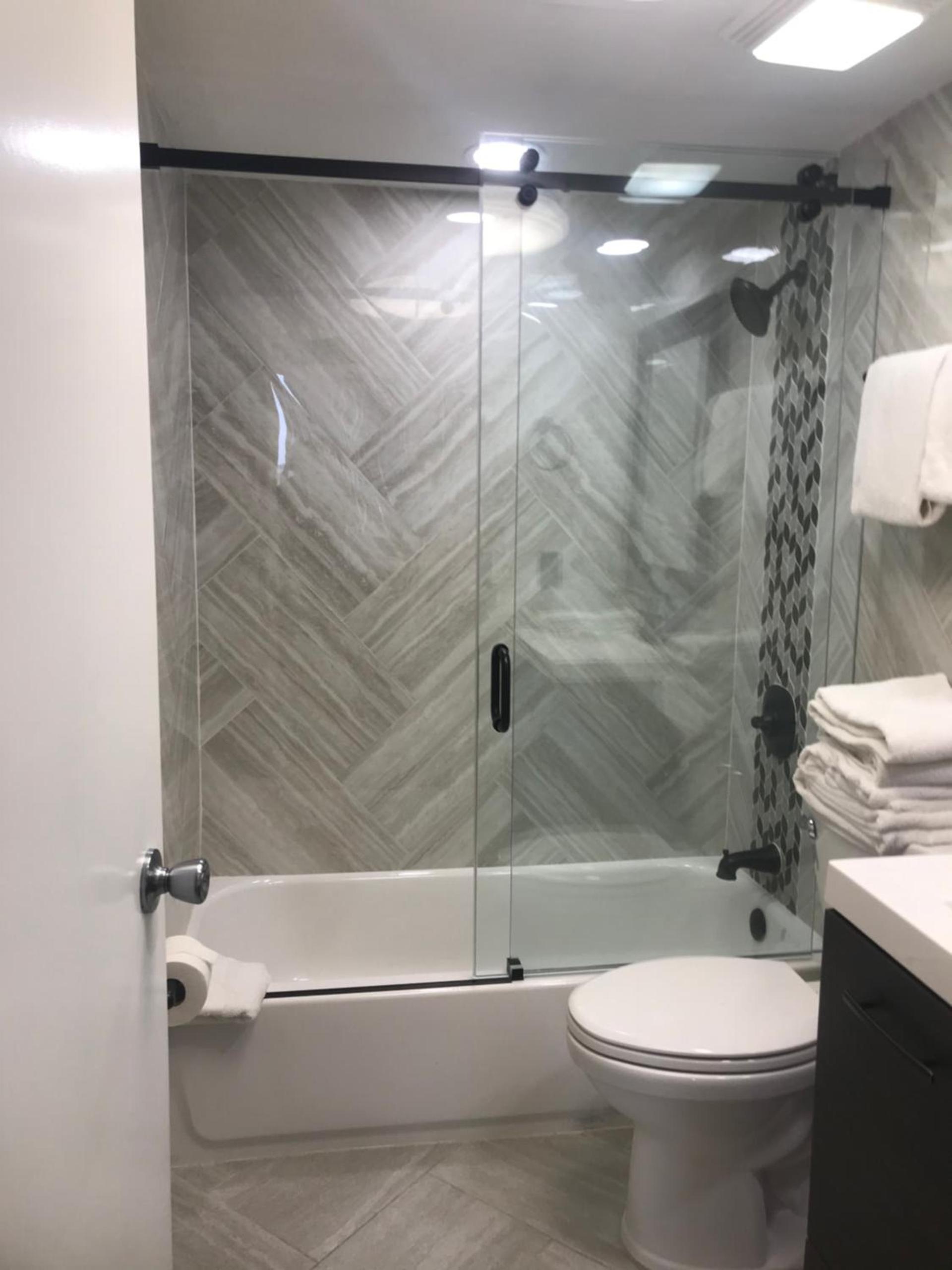 Oceanview on SAND located in Ocean Manor Resort Fort Lauderdale Beach 2 bed 2 bath spacious corner unit partial ocean view photo 32