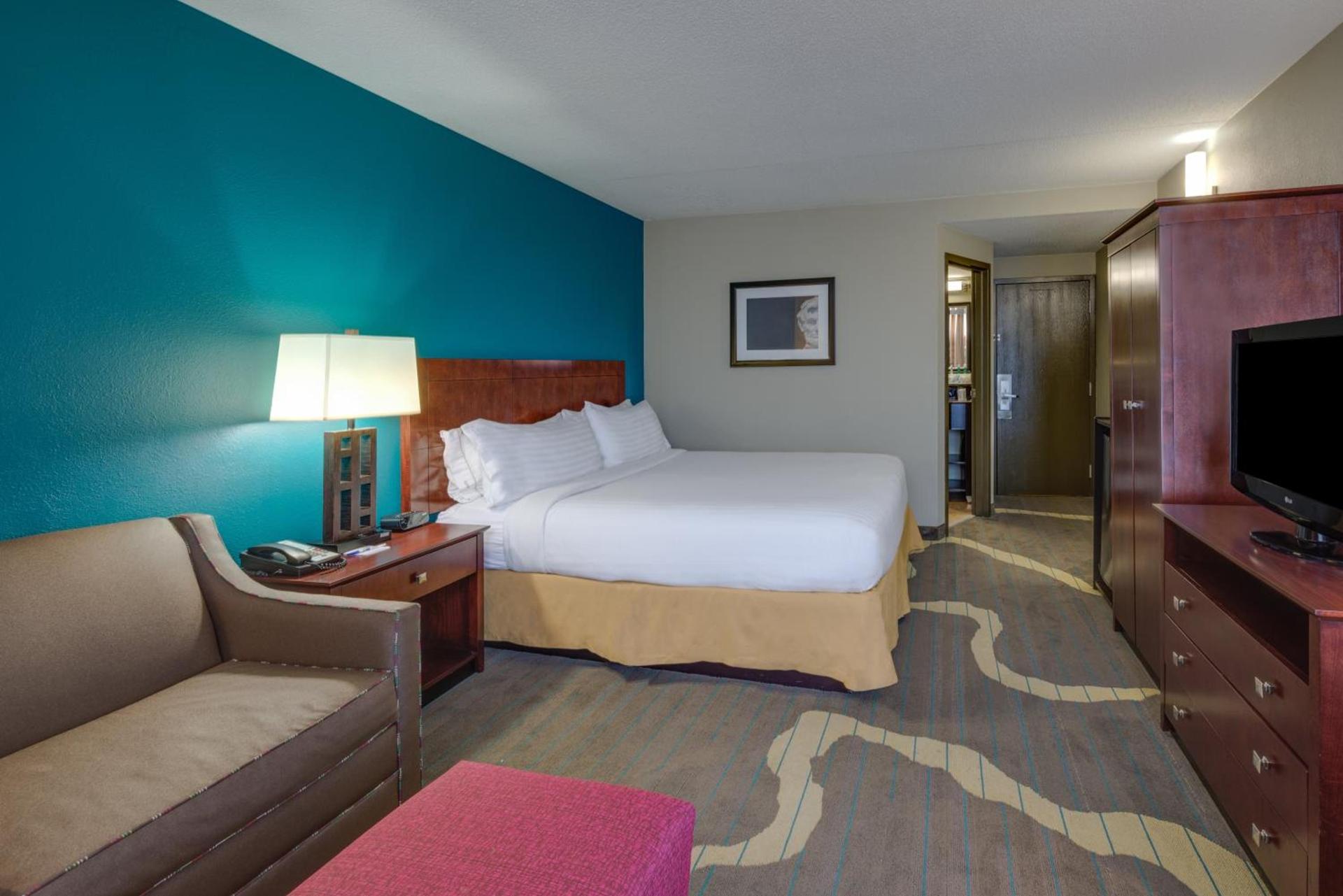 Holiday Inn Express Washington DC East- Andrews AFB by IHG photo 15