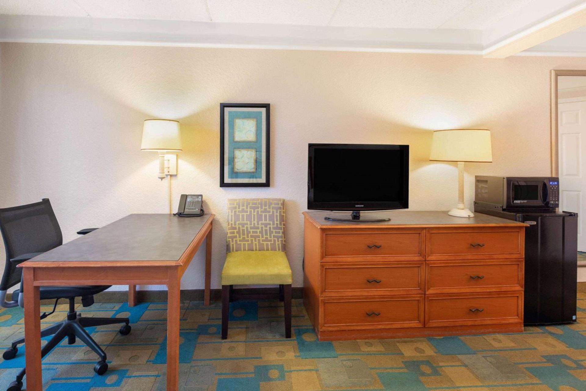La Quinta by Wyndham Ft. Lauderdale Plantation photo 14